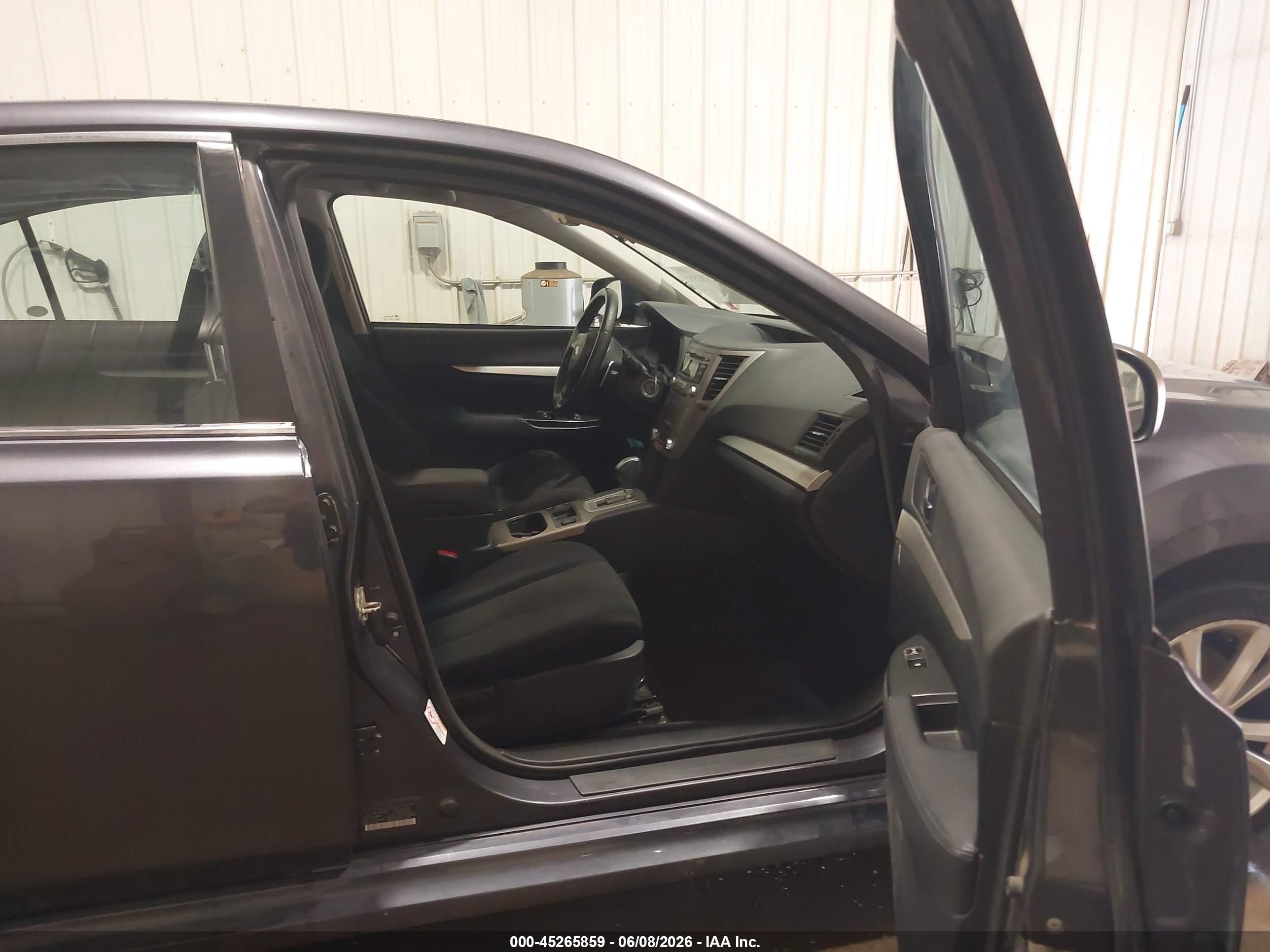 2013 Subaru Legacy 2.5i Premium Gray vin: 4S3BMCC67D3014898