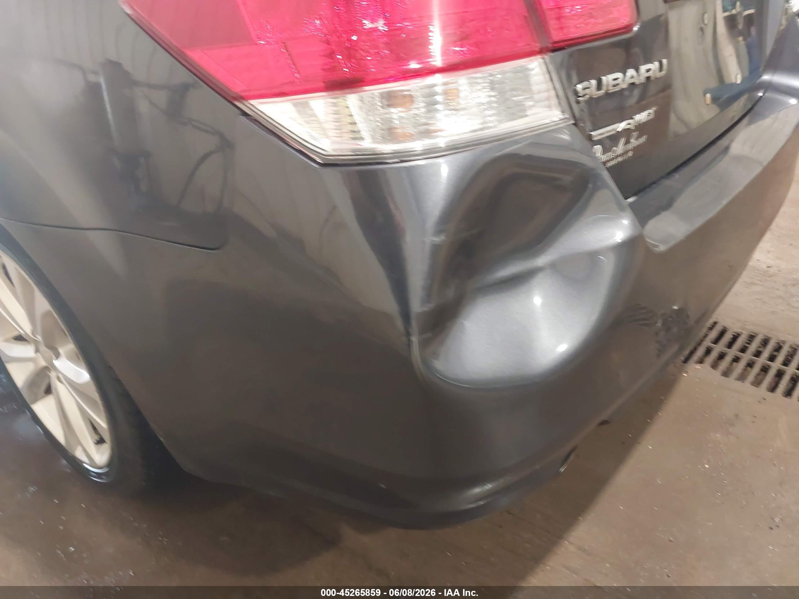 2013 Subaru Legacy 2.5i Premium Gray vin: 4S3BMCC67D3014898