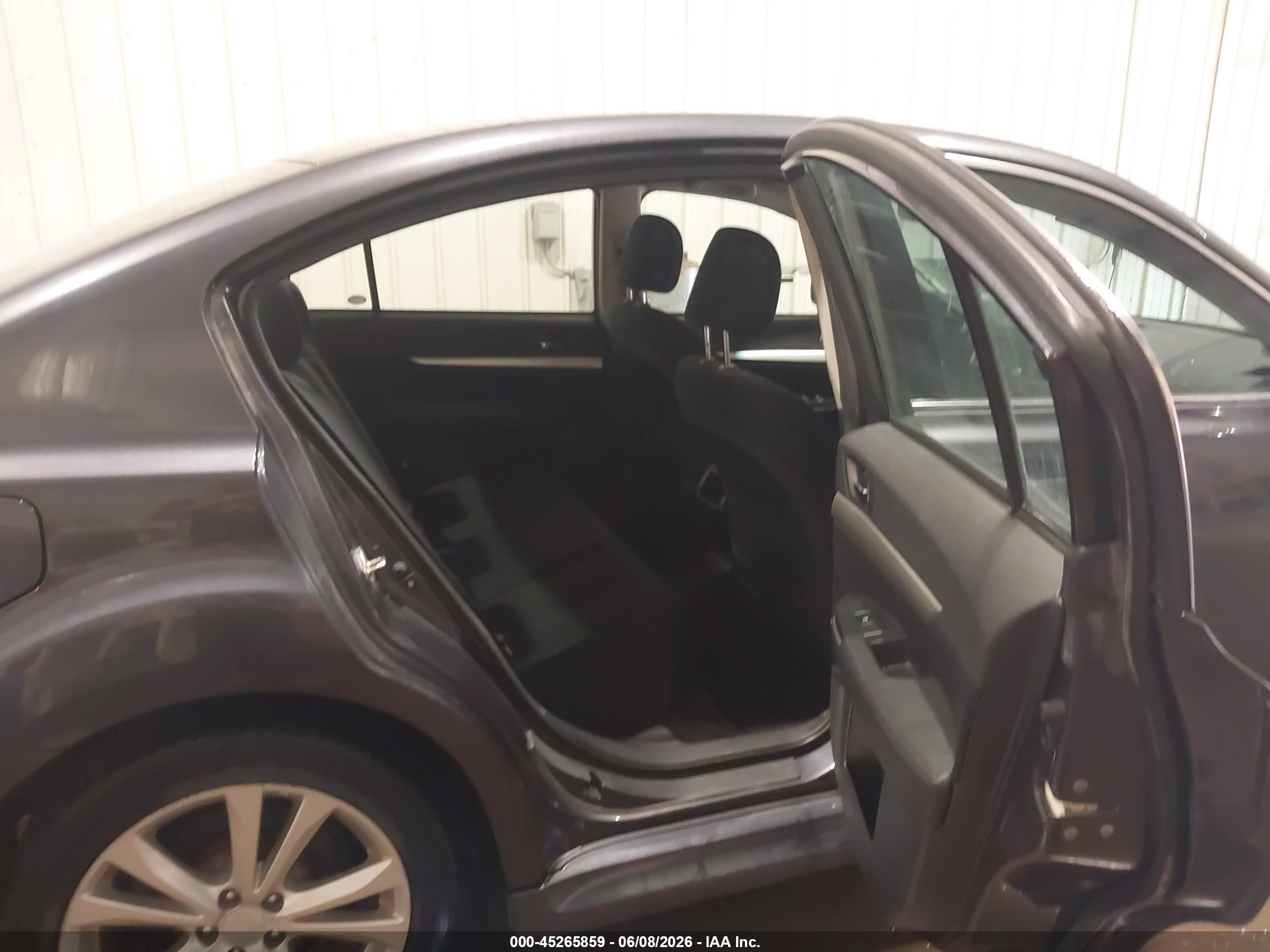 2013 Subaru Legacy 2.5i Premium Gray vin: 4S3BMCC67D3014898