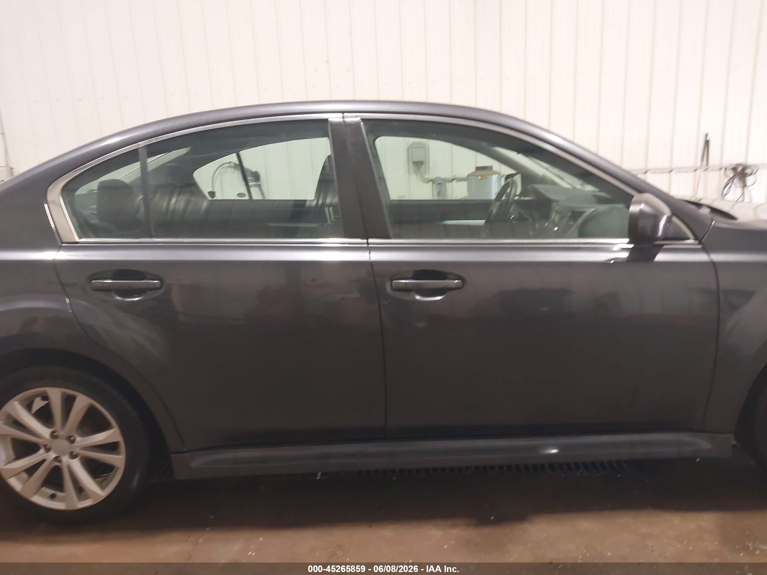 2013 Subaru Legacy 2.5i Premium Gray vin: 4S3BMCC67D3014898