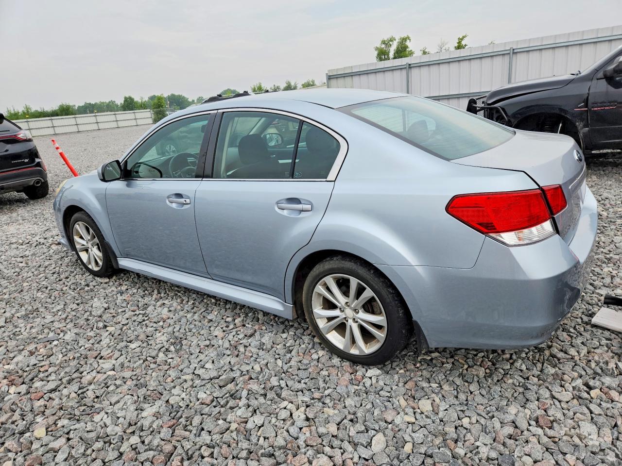 2013 Subaru Legacy 2.5i Premium Silver vin: 4S3BMCC67D3041163