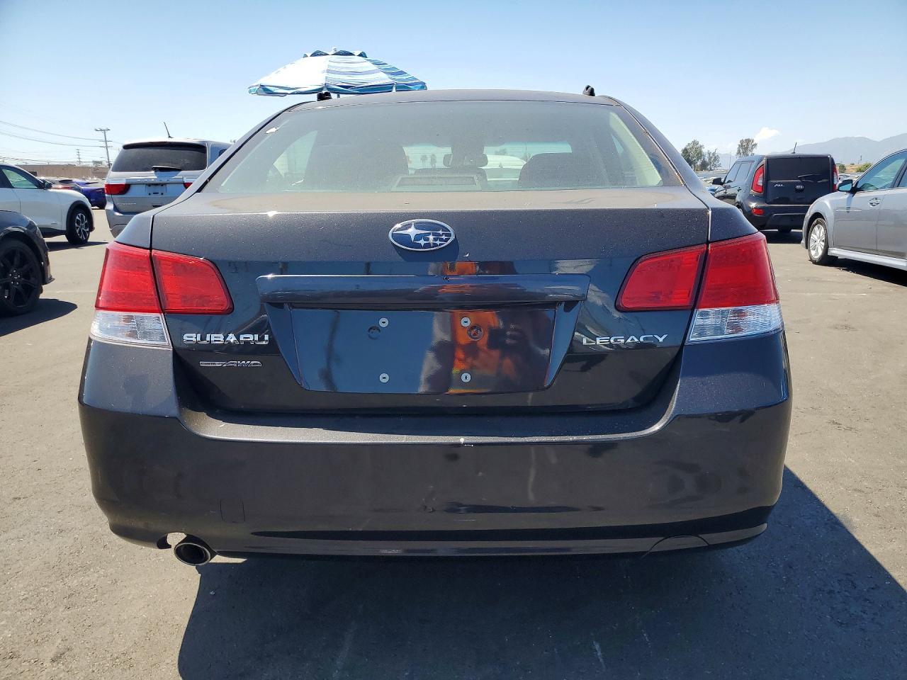 2013 Subaru Legacy 2.5i Premium Gray vin: 4S3BMCC68D3031399