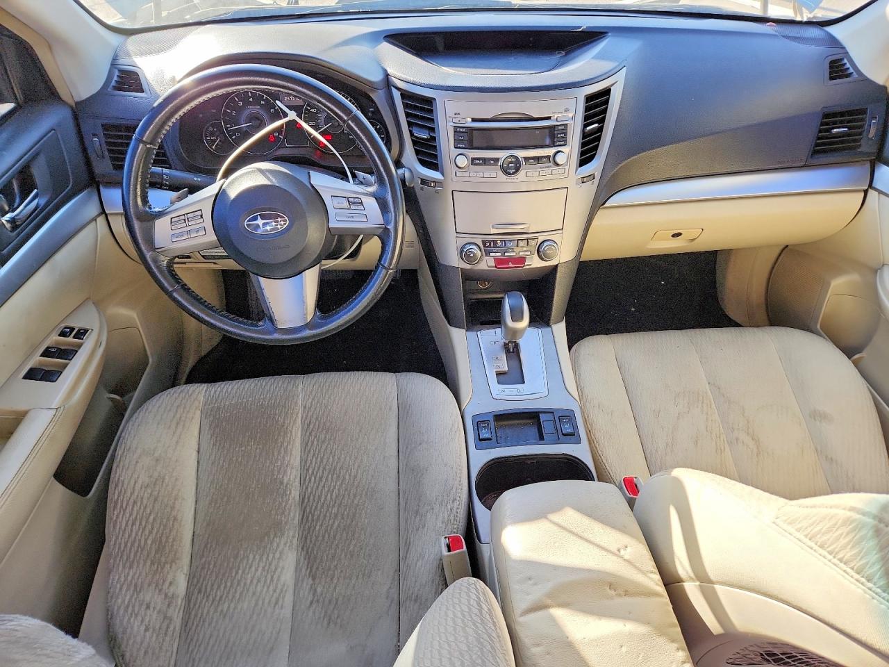 2010 Subaru Legacy 2.5i Premium Золотой vin: 4S3BMCC69A3224060