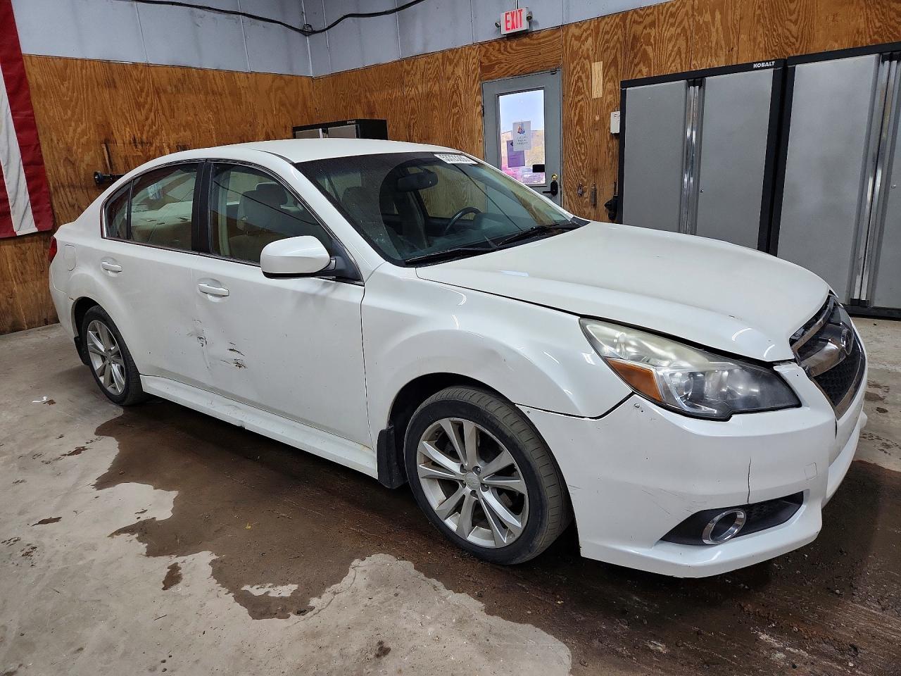 2013 Subaru Legacy 2.5i Premium White vin: 4S3BMCC69D3022288