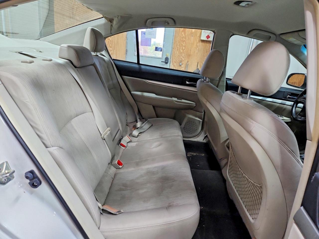 2013 Subaru Legacy 2.5i Premium White vin: 4S3BMCC69D3022288