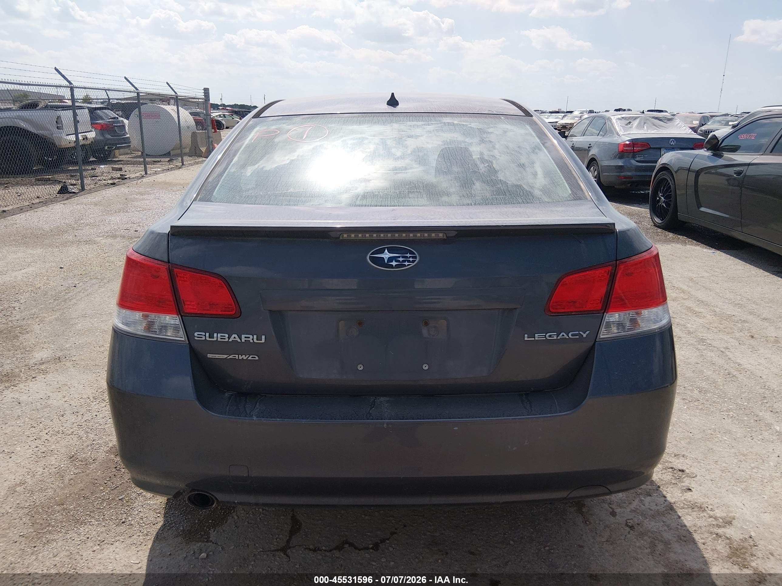 2014 Subaru Legacy 2.5i Premium Gray vin: 4S3BMCC6XE3014038