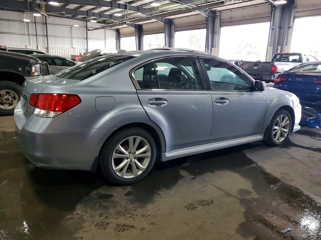 2014 Subaru Legacy 2.5i Premium Silver vin: 4S3BMCC6XE3022706