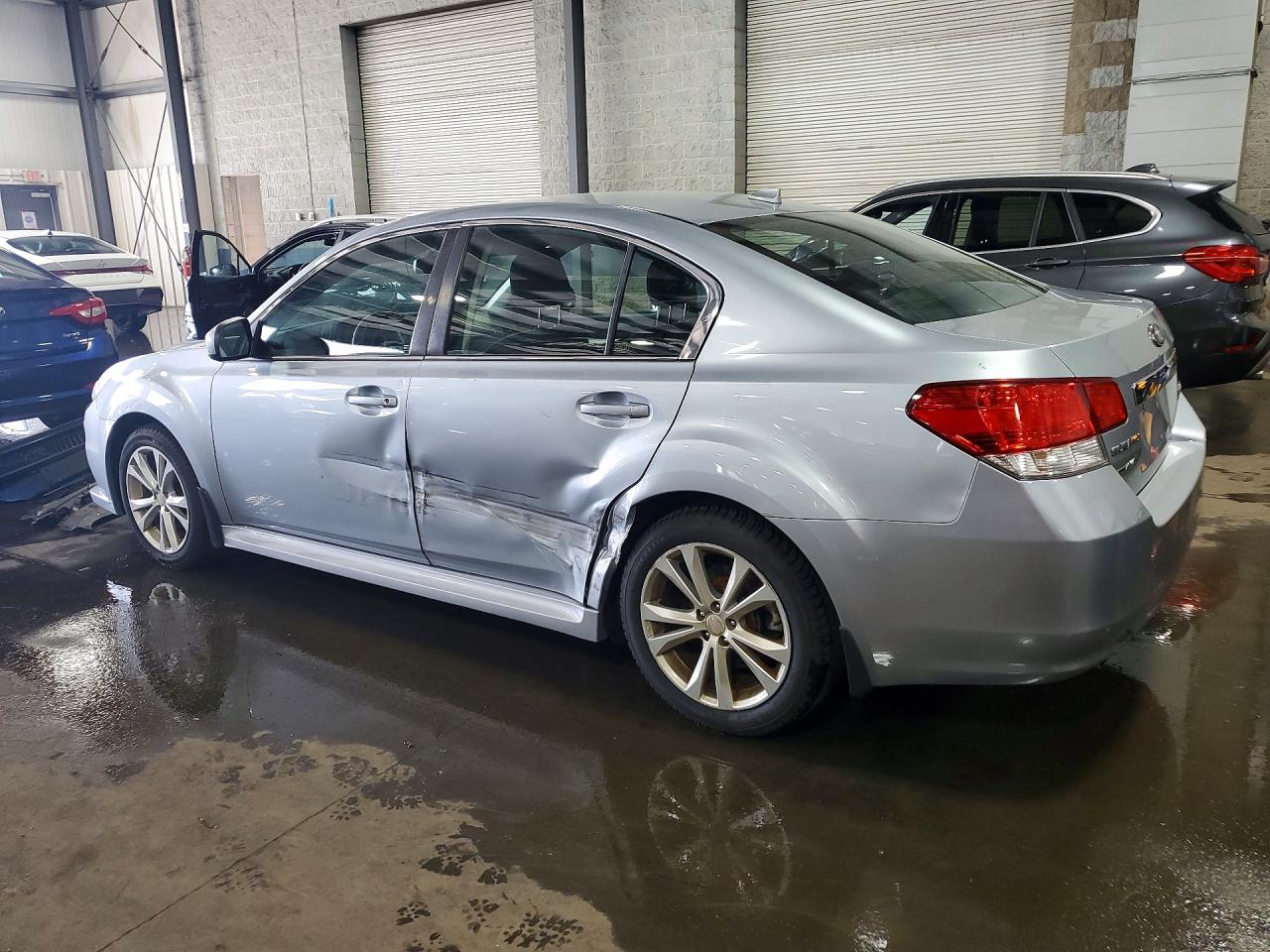 2014 Subaru Legacy 2.5i Premium Silver vin: 4S3BMCC6XE3022706