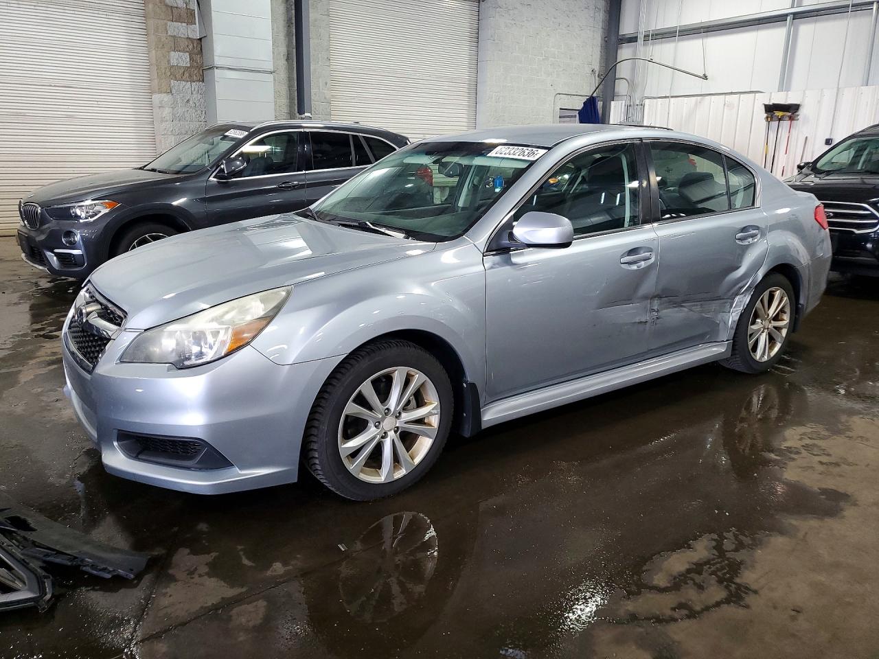 2014 Subaru Legacy 2.5i Premium Silver vin: 4S3BMCC6XE3022706