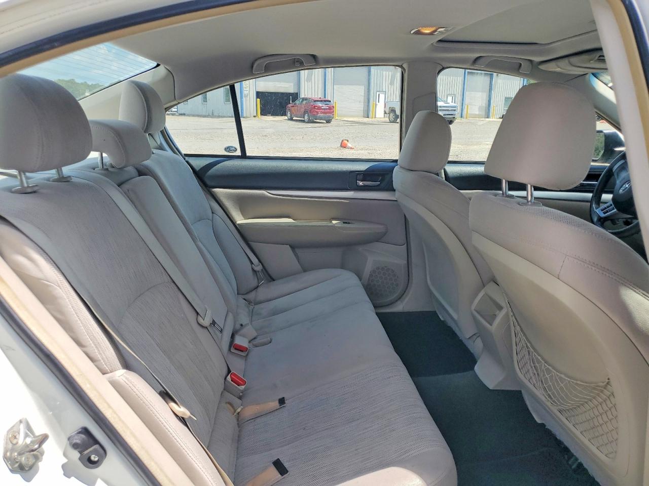 2014 Subaru Legacy 2.5i Premium White vin: 4S3BMCF60E3002251