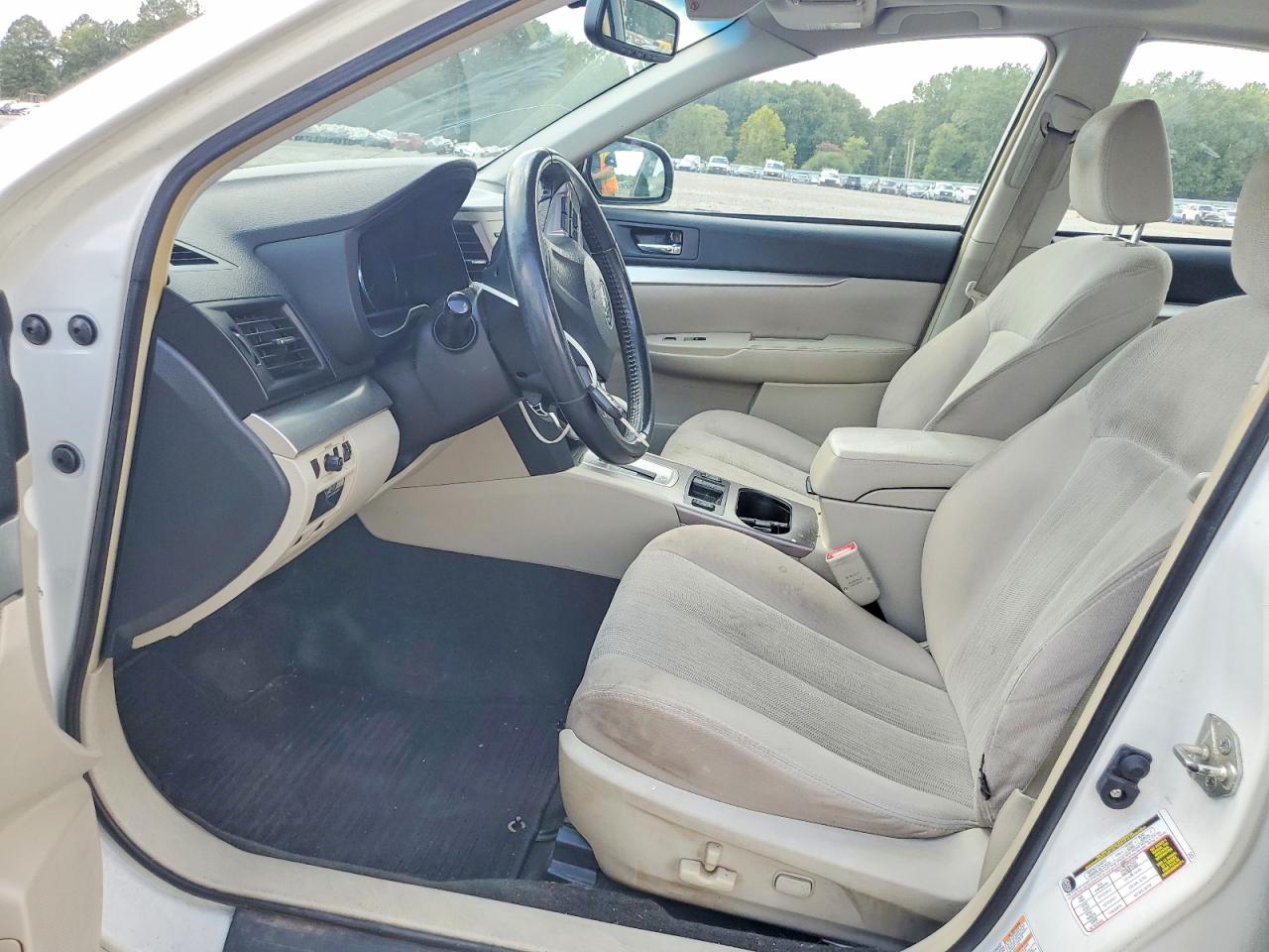 2014 Subaru Legacy 2.5i Premium White vin: 4S3BMCF60E3002251