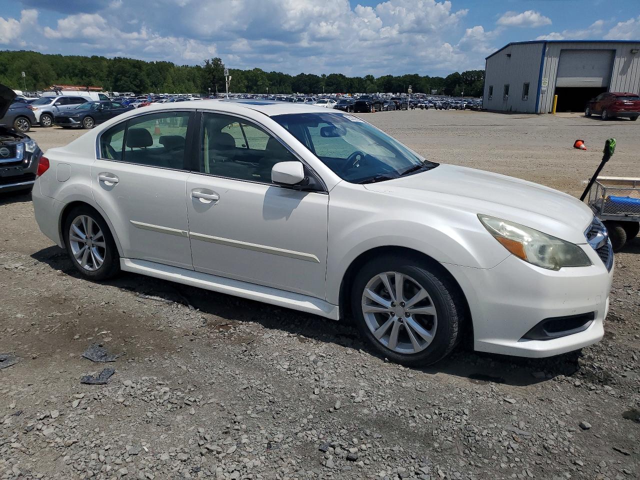 2014 Subaru Legacy 2.5i Premium White vin: 4S3BMCF60E3002251