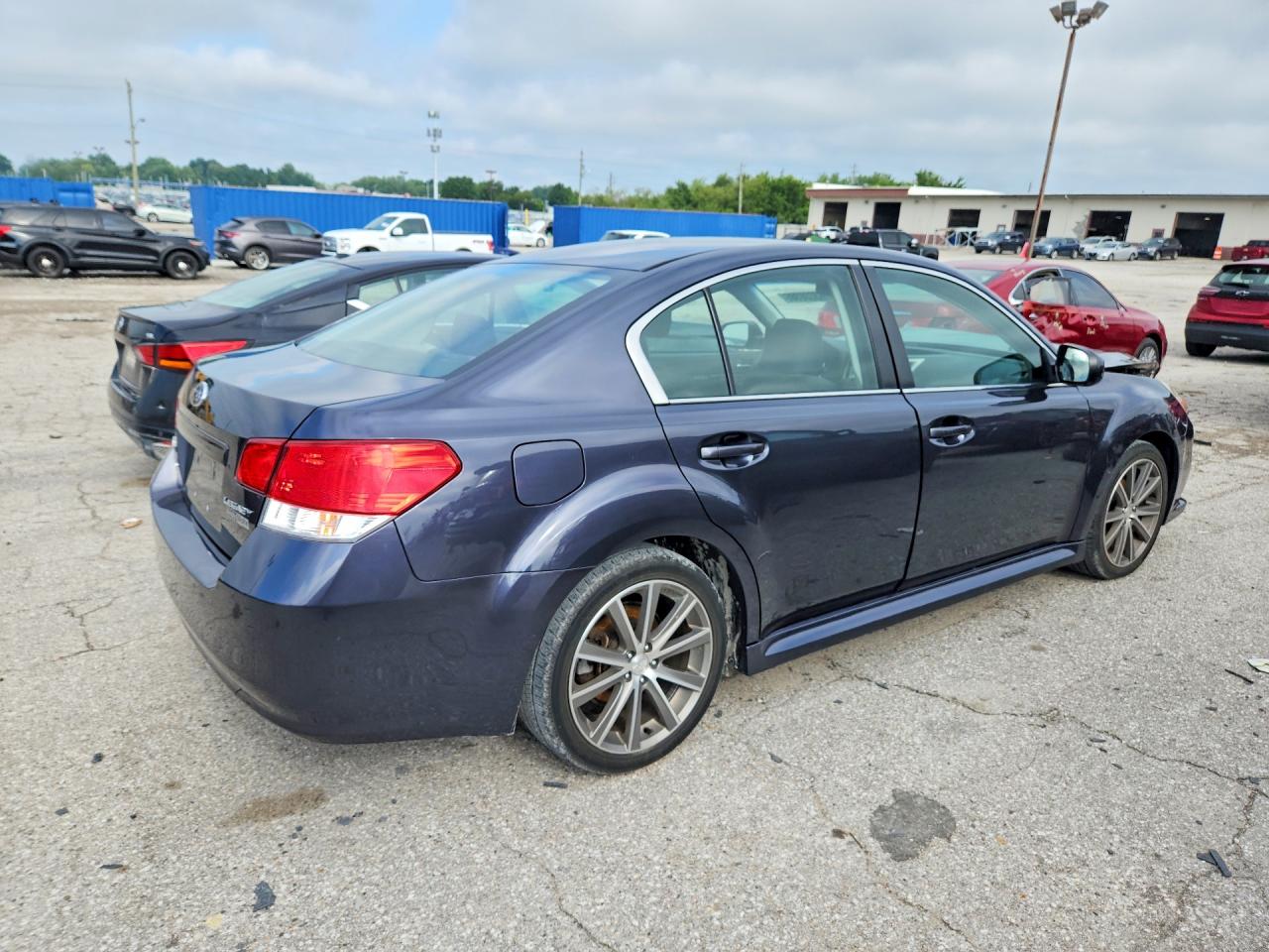 2013 Subaru Legacy 2.5i Premium Серый vin: 4S3BMCG64D3044063
