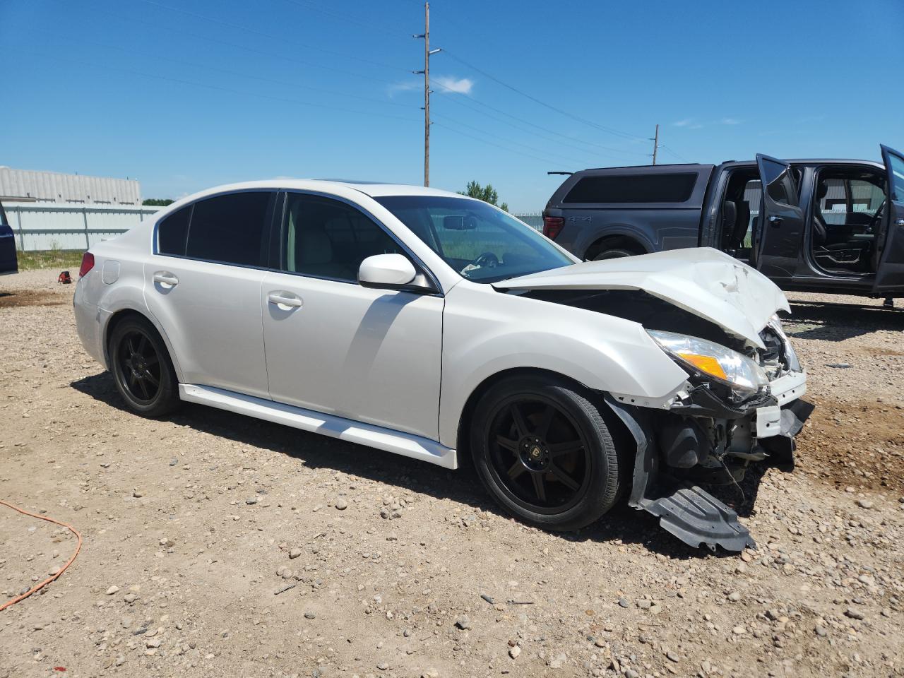 2010 Subaru Legacy 2.5i Premium White vin: 4S3BMCG66A3222860