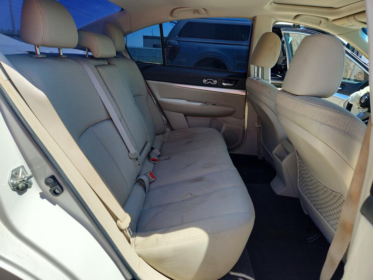 2010 Subaru Legacy 2.5i Premium White vin: 4S3BMCG66A3222860