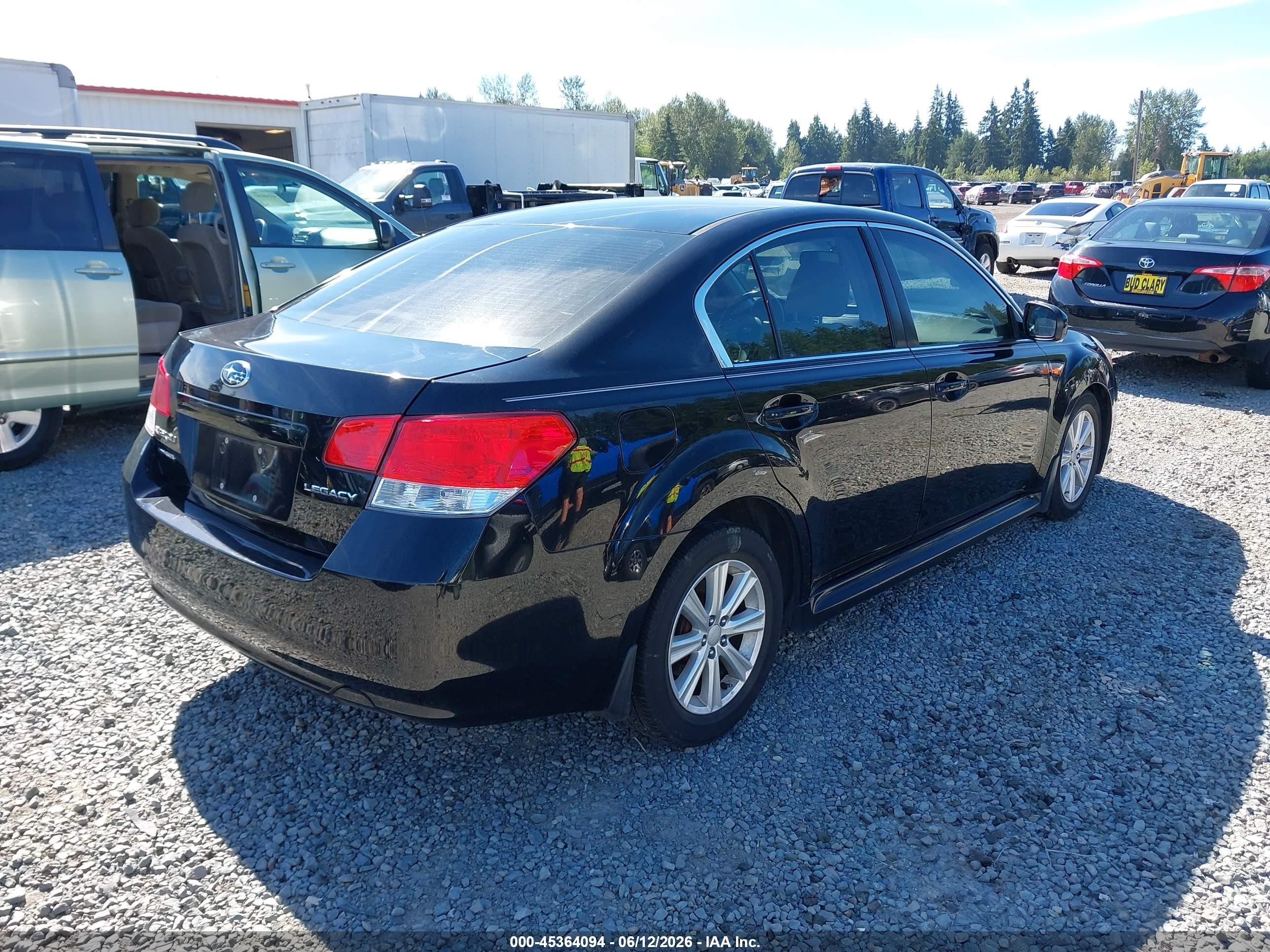 2011 Subaru Legacy 2.5i Premium Черный vin: 4S3BMCG66B3262633