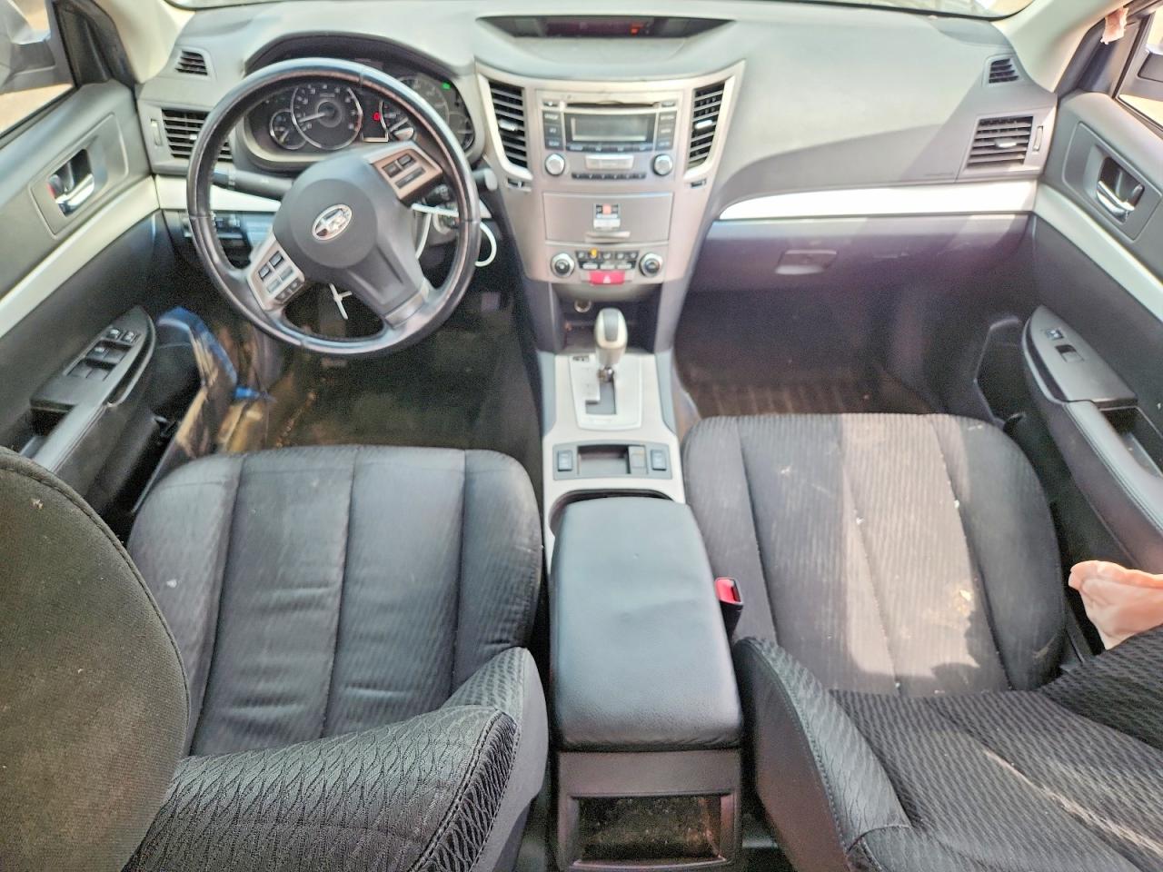 2012 Subaru Legacy 2.5i Premium Серебряный vin: 4S3BMCG66C3030924