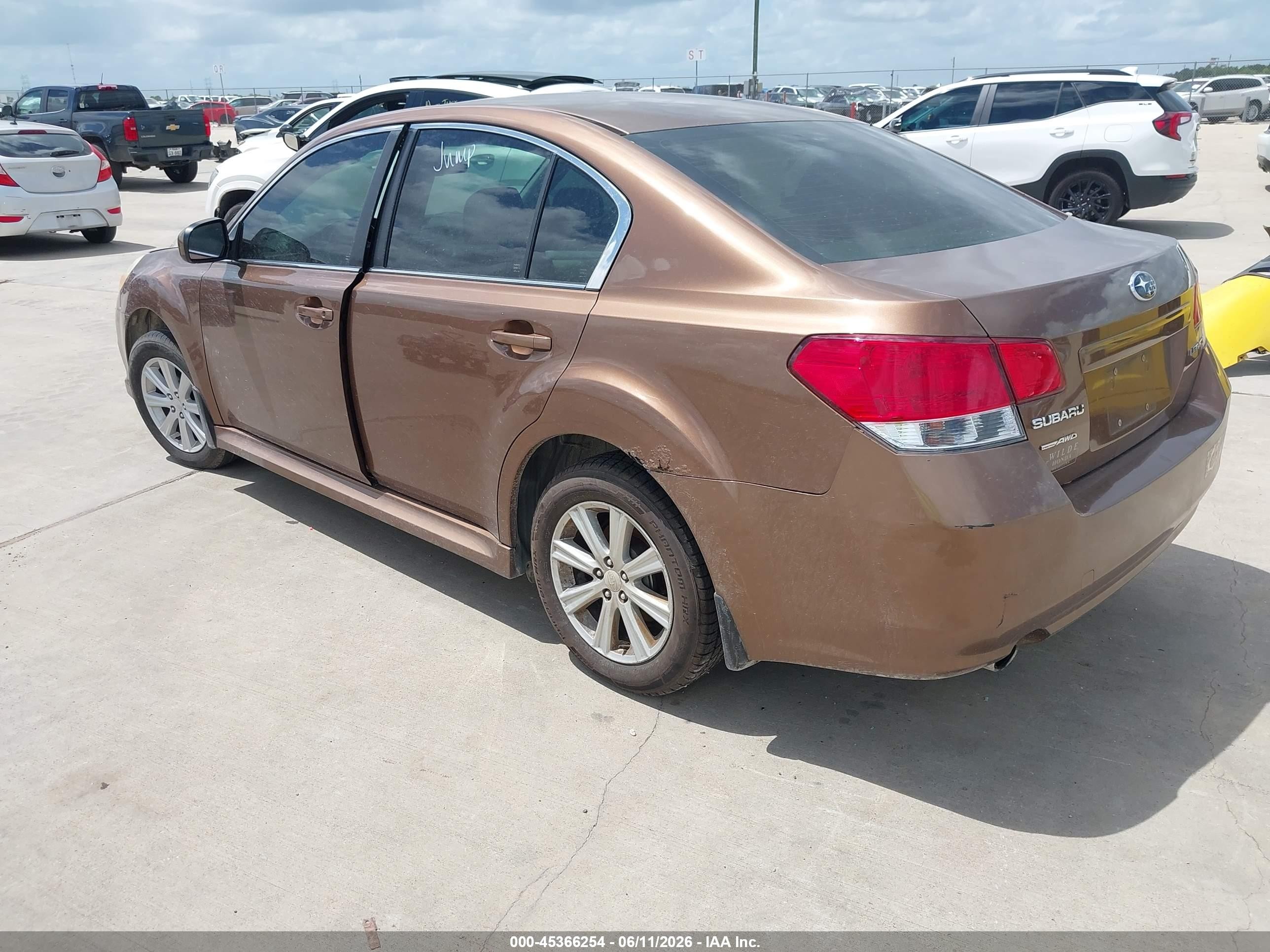 2011 Subaru Legacy 2.5i Premium Коричневый vin: 4S3BMCG67B3225980