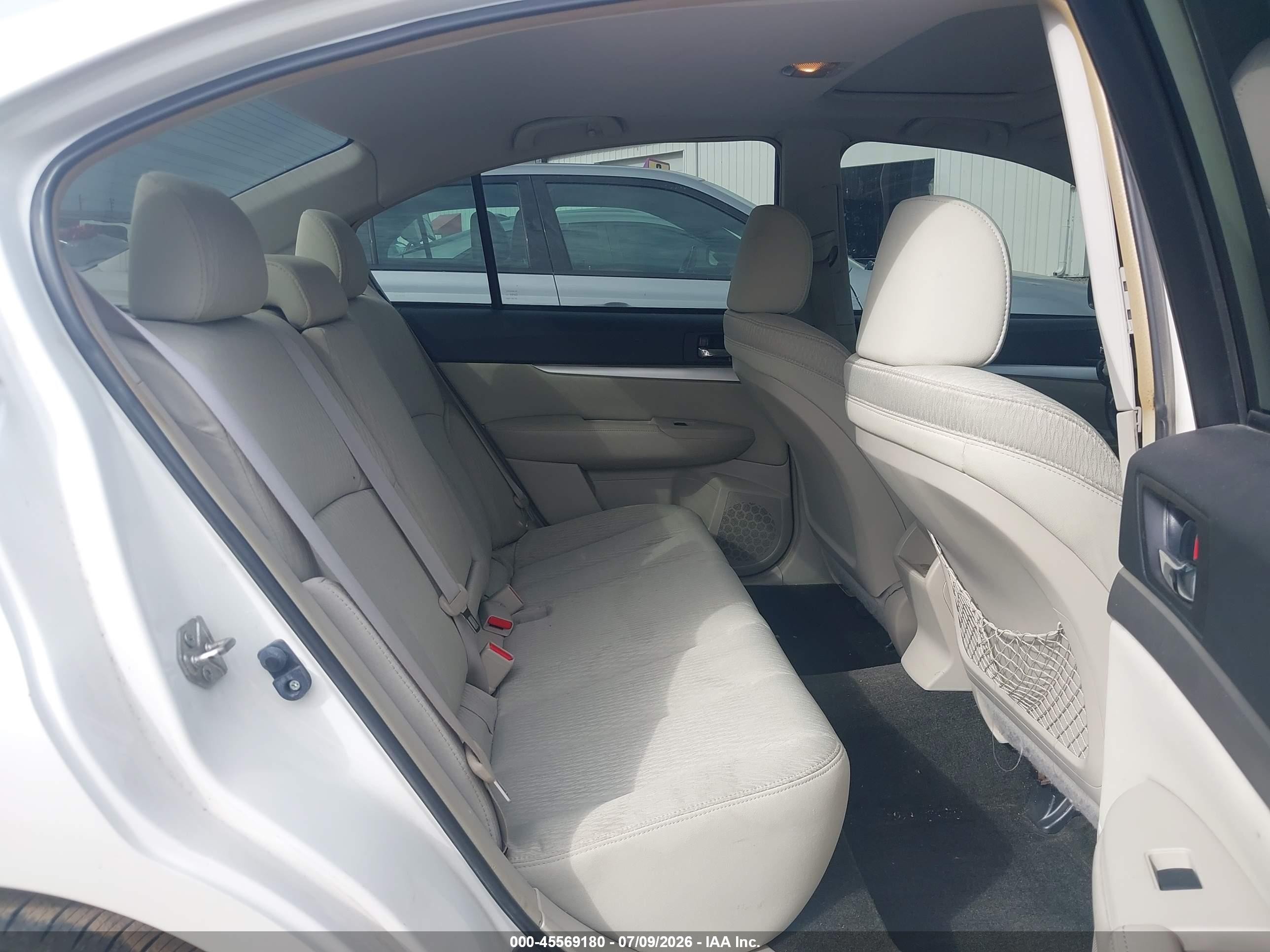 2012 Subaru Legacy 2.5i Premium White vin: 4S3BMCG67C3012139