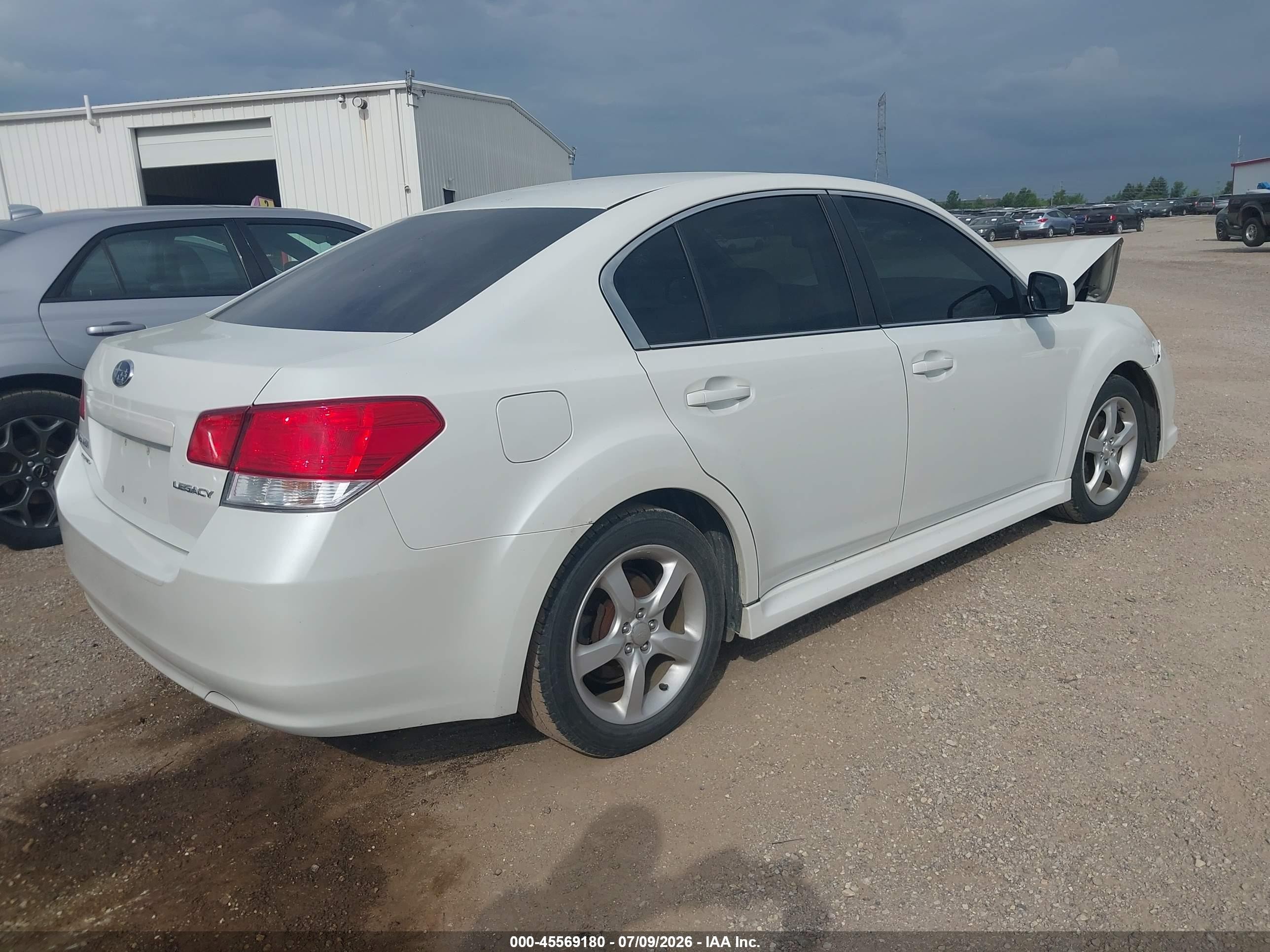 2012 Subaru Legacy 2.5i Premium White vin: 4S3BMCG67C3012139