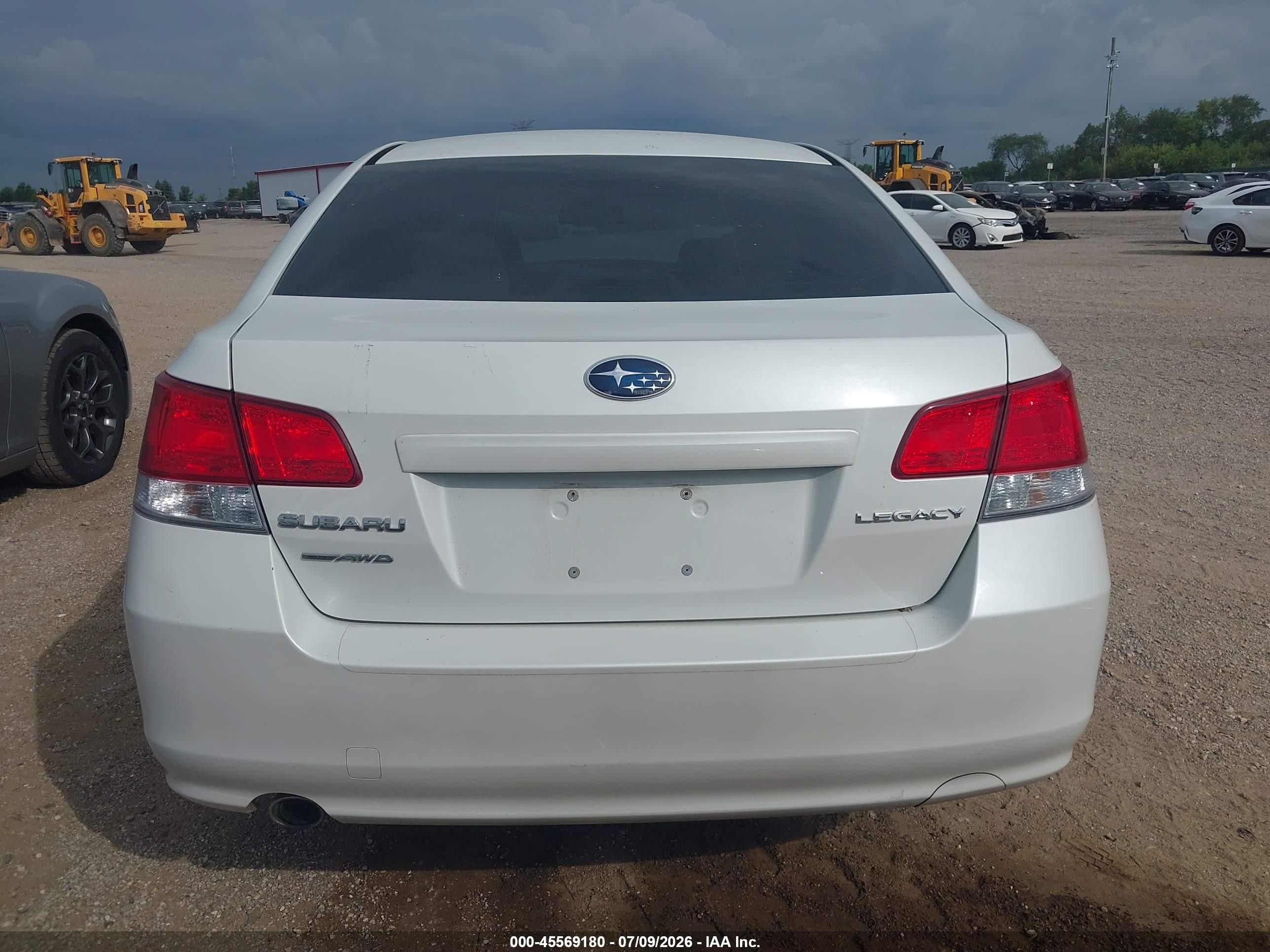 2012 Subaru Legacy 2.5i Premium White vin: 4S3BMCG67C3012139