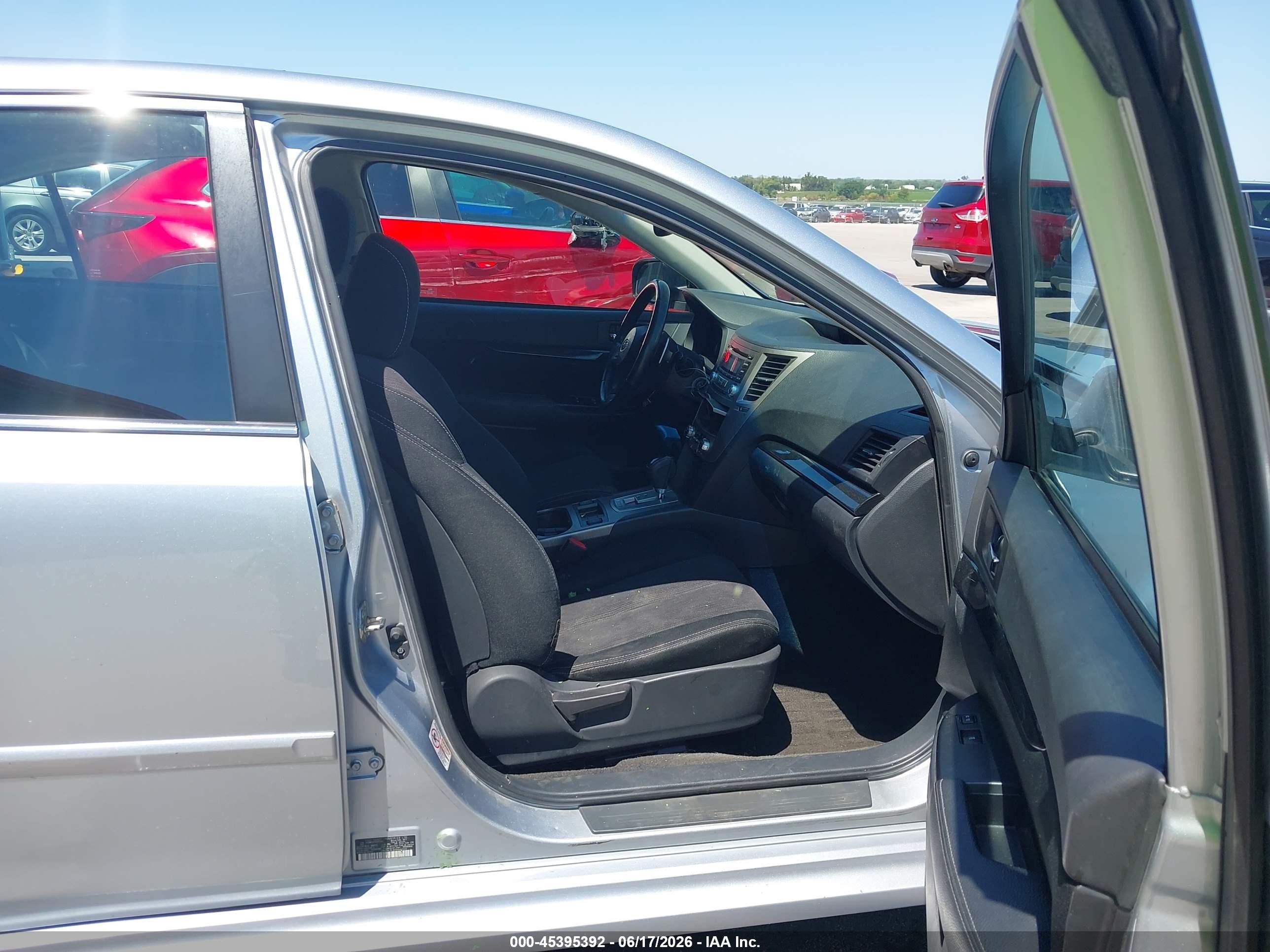 2013 Subaru Legacy 2.5 I Sport Silver vin: 4S3BMCG67D3025202