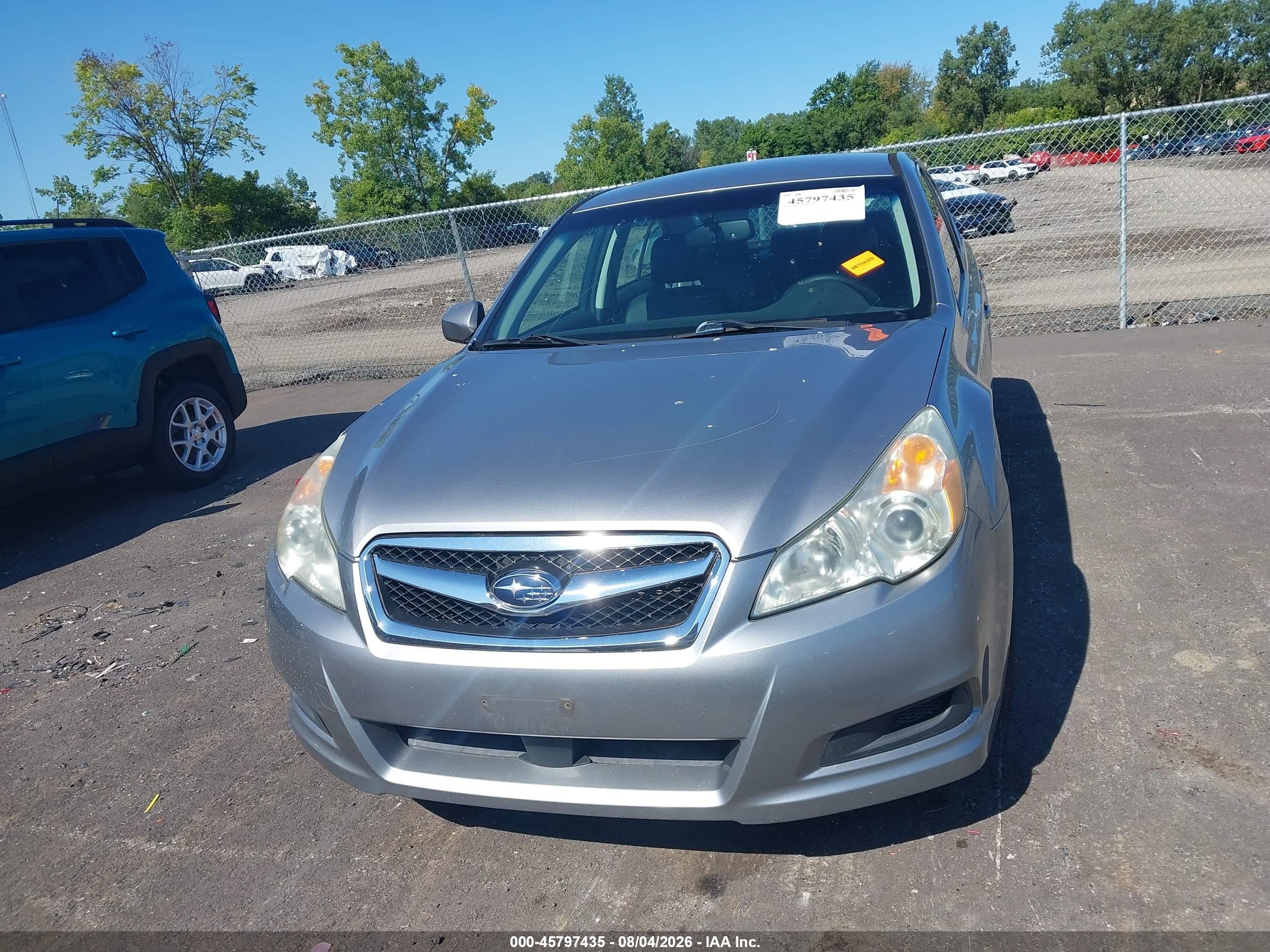 2011 Subaru Legacy 2.5i Limited Silver vin: 4S3BMCJ69B3246001