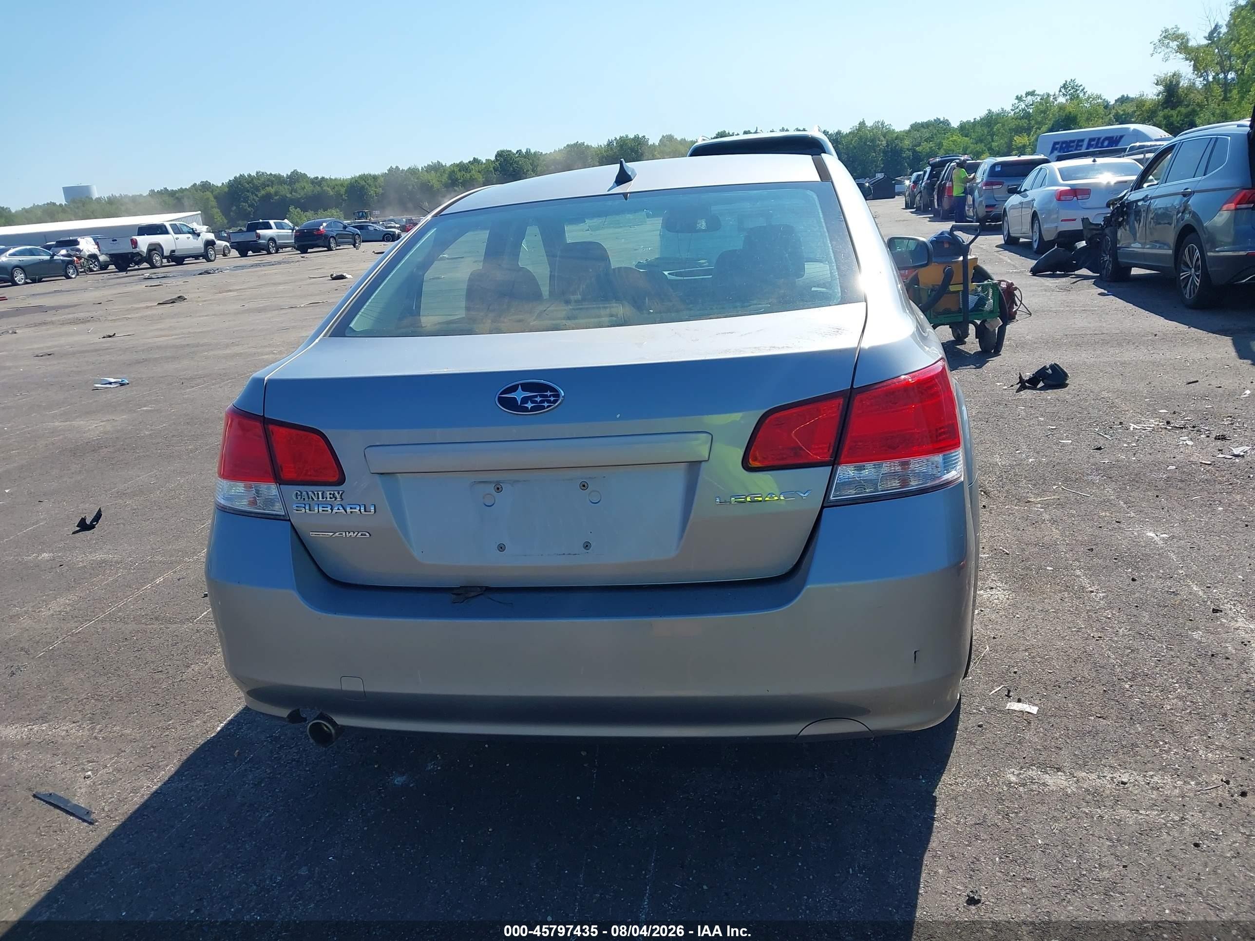 2011 Subaru Legacy 2.5i Limited Silver vin: 4S3BMCJ69B3246001