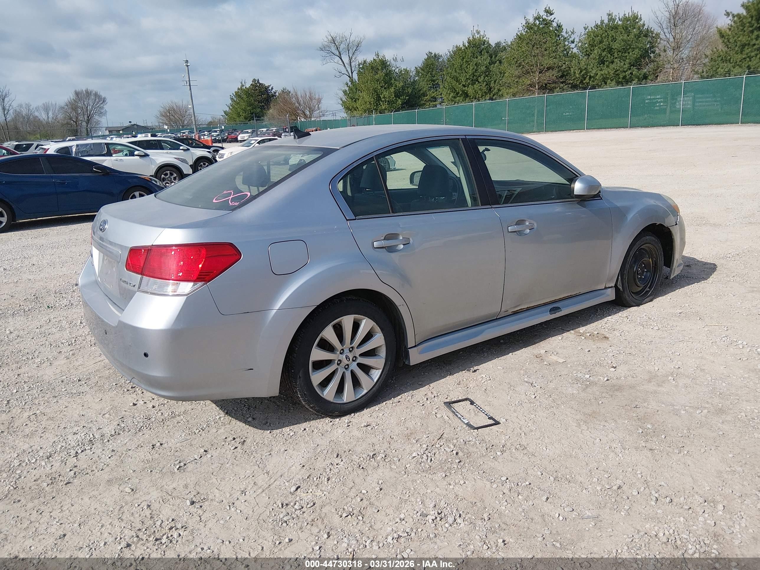 2012 Subaru Legacy 2.5i Limited Silver vin: 4S3BMCJ6XC3039201