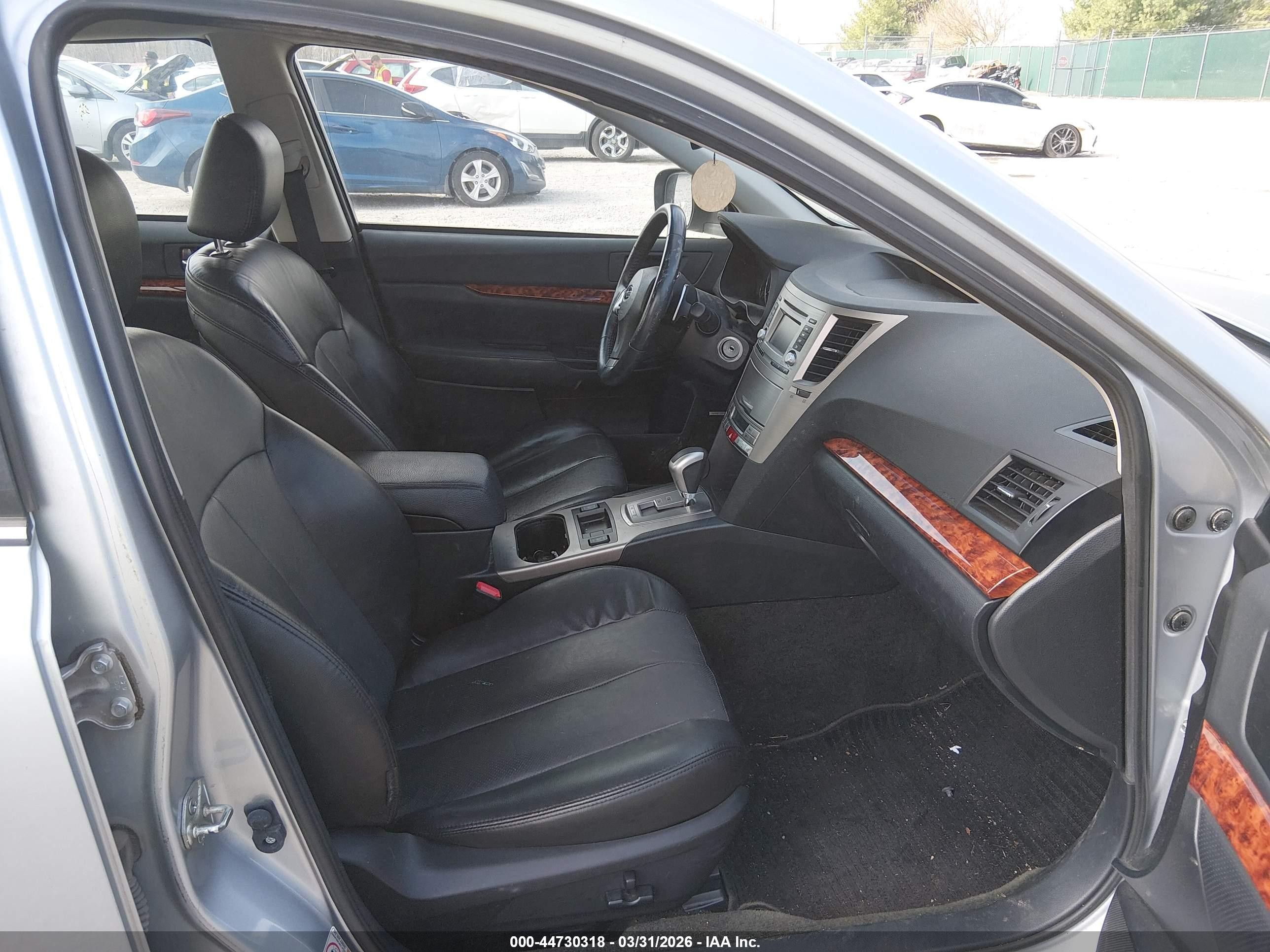 2012 Subaru Legacy 2.5i Limited Silver vin: 4S3BMCJ6XC3039201