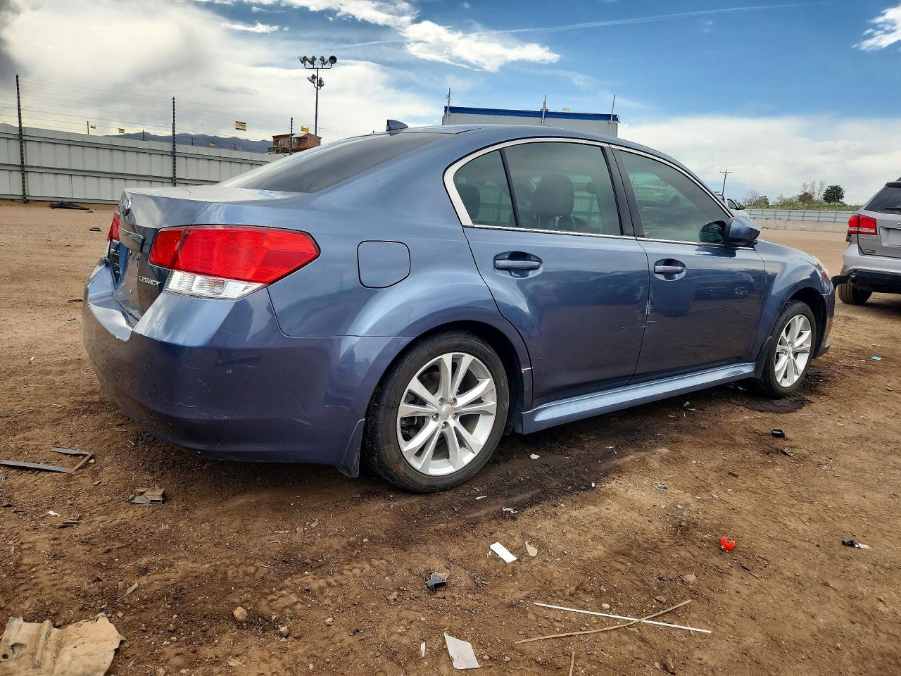 2013 Subaru Legacy 2.5i Limited Синий vin: 4S3BMCK60D3028725