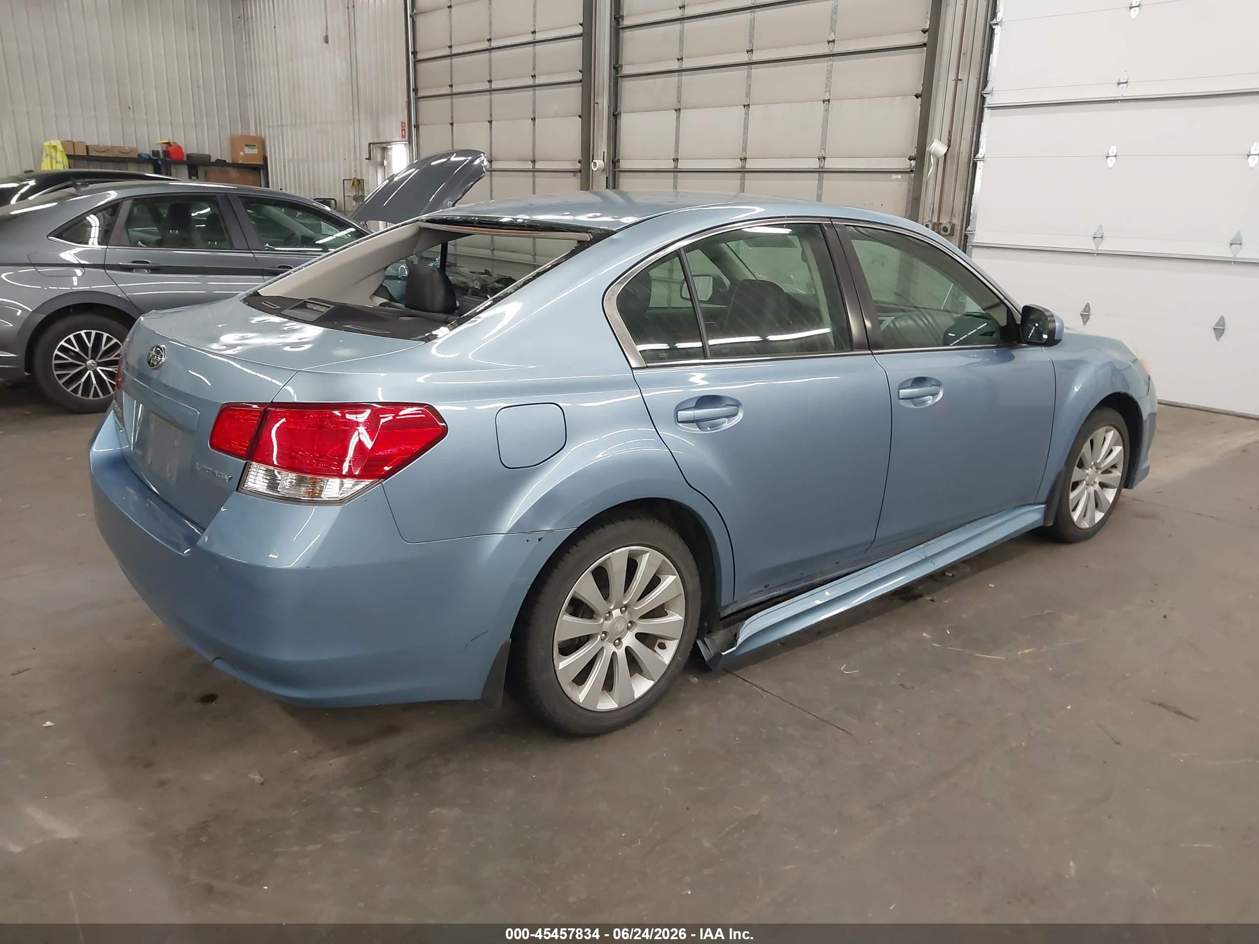 2010 Subaru Legacy 2.5i Limited Синий vin: 4S3BMCK61A3237645