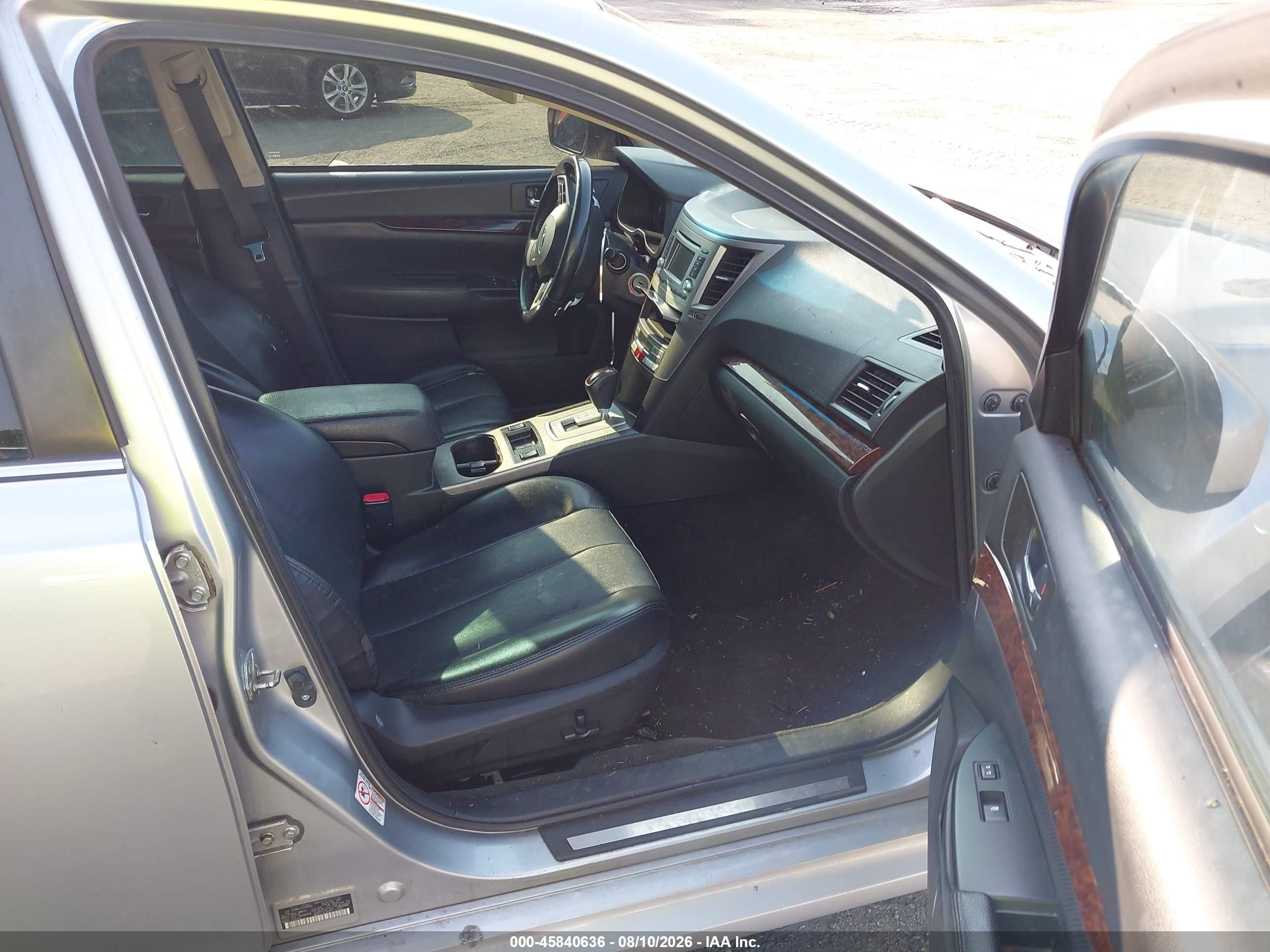 2013 Subaru Legacy 2.5i Limited Silver vin: 4S3BMCK61D3002926