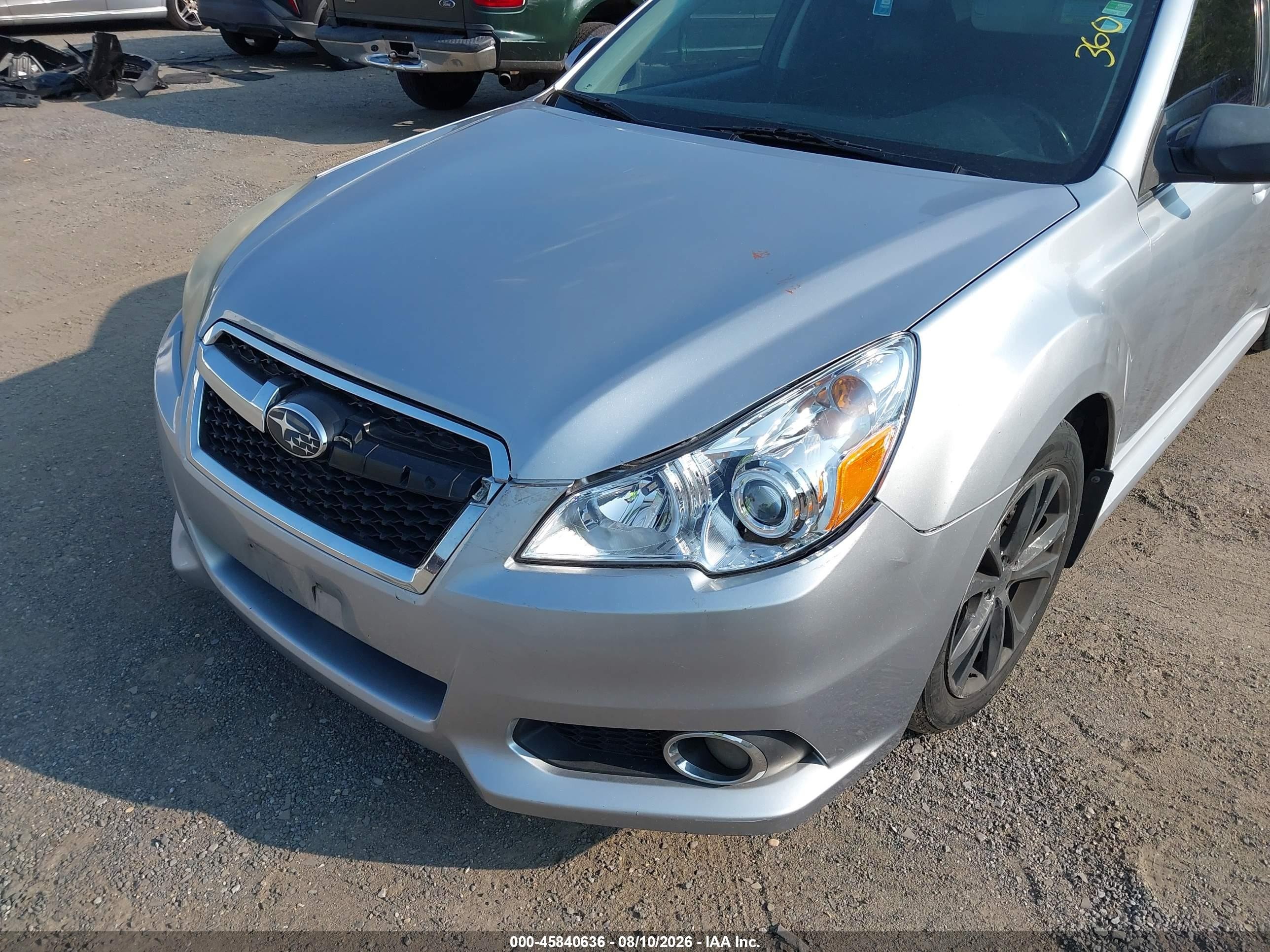 2013 Subaru Legacy 2.5i Limited Silver vin: 4S3BMCK61D3002926