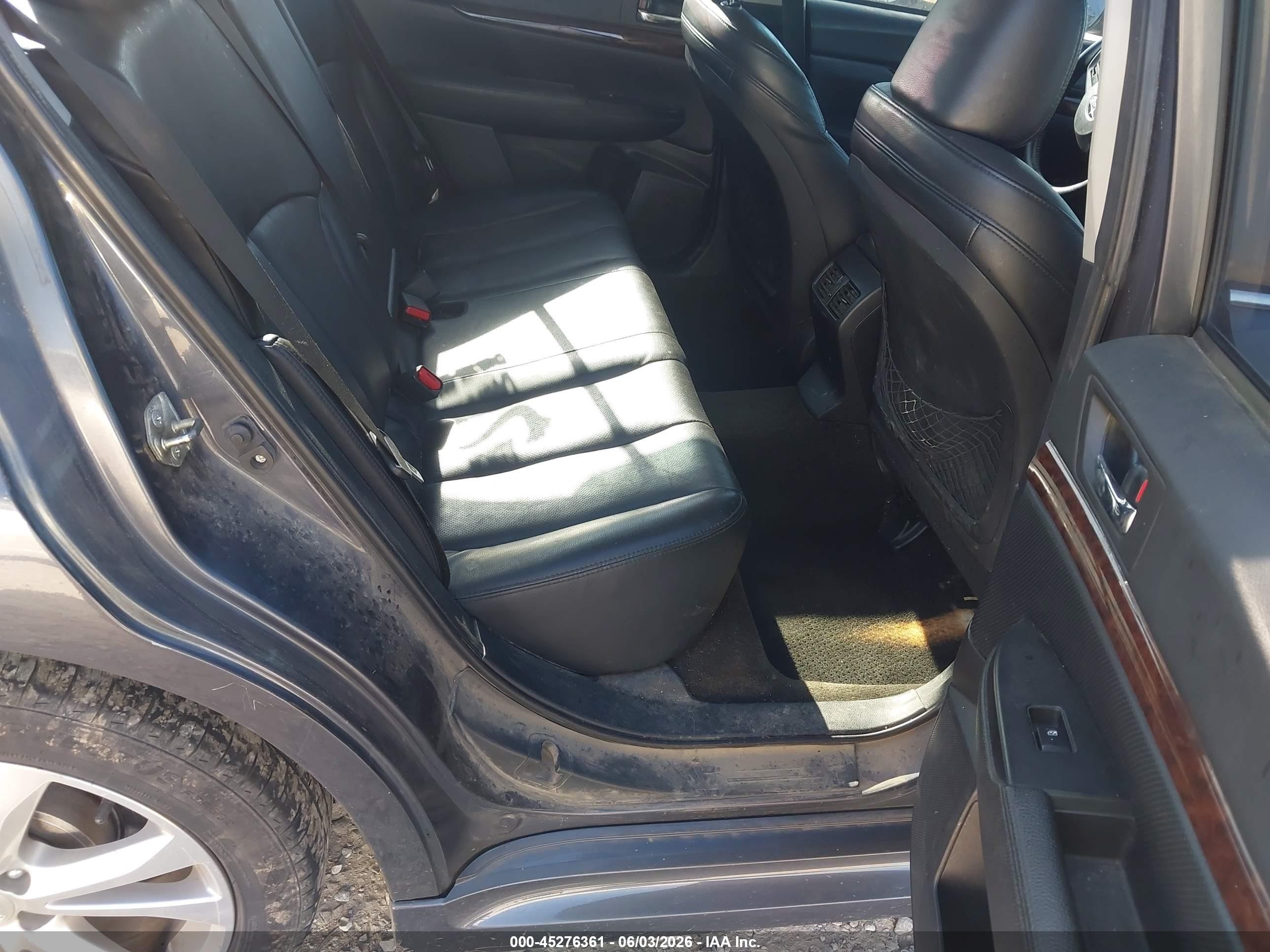 2014 Subaru Legacy 2.5i Limited Gray vin: 4S3BMCK63E3015114