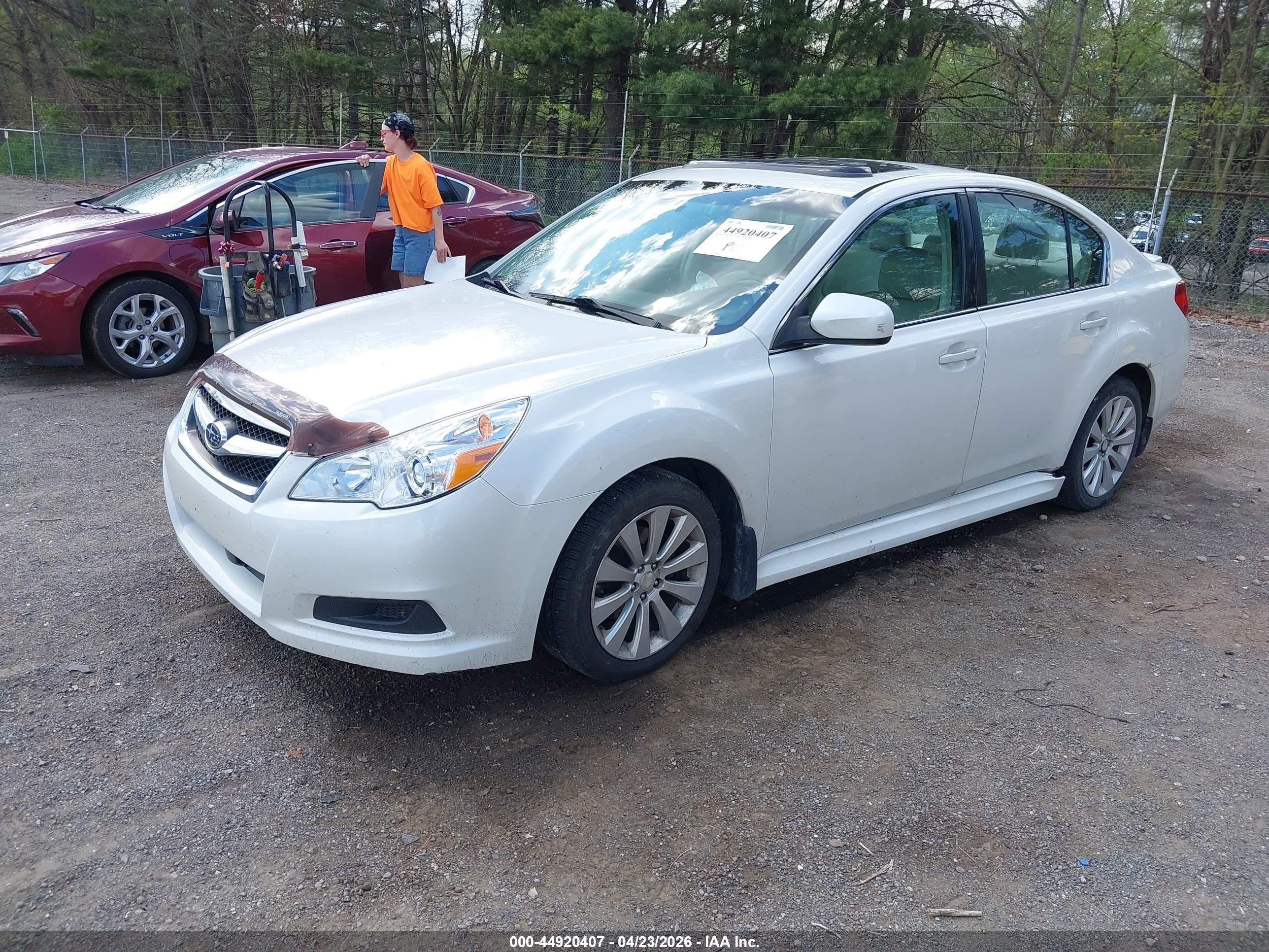 2010 Subaru Legacy 2.5i Limited Белый vin: 4S3BMCK69A3214095
