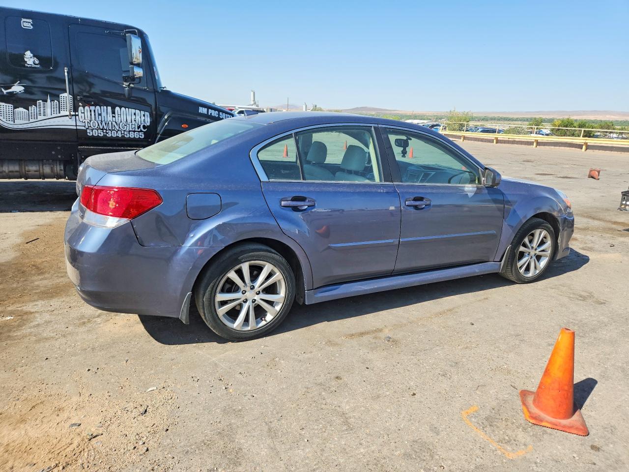 2013 Subaru Legacy 2.5i Limited Blue vin: 4S3BMCK69D3019327