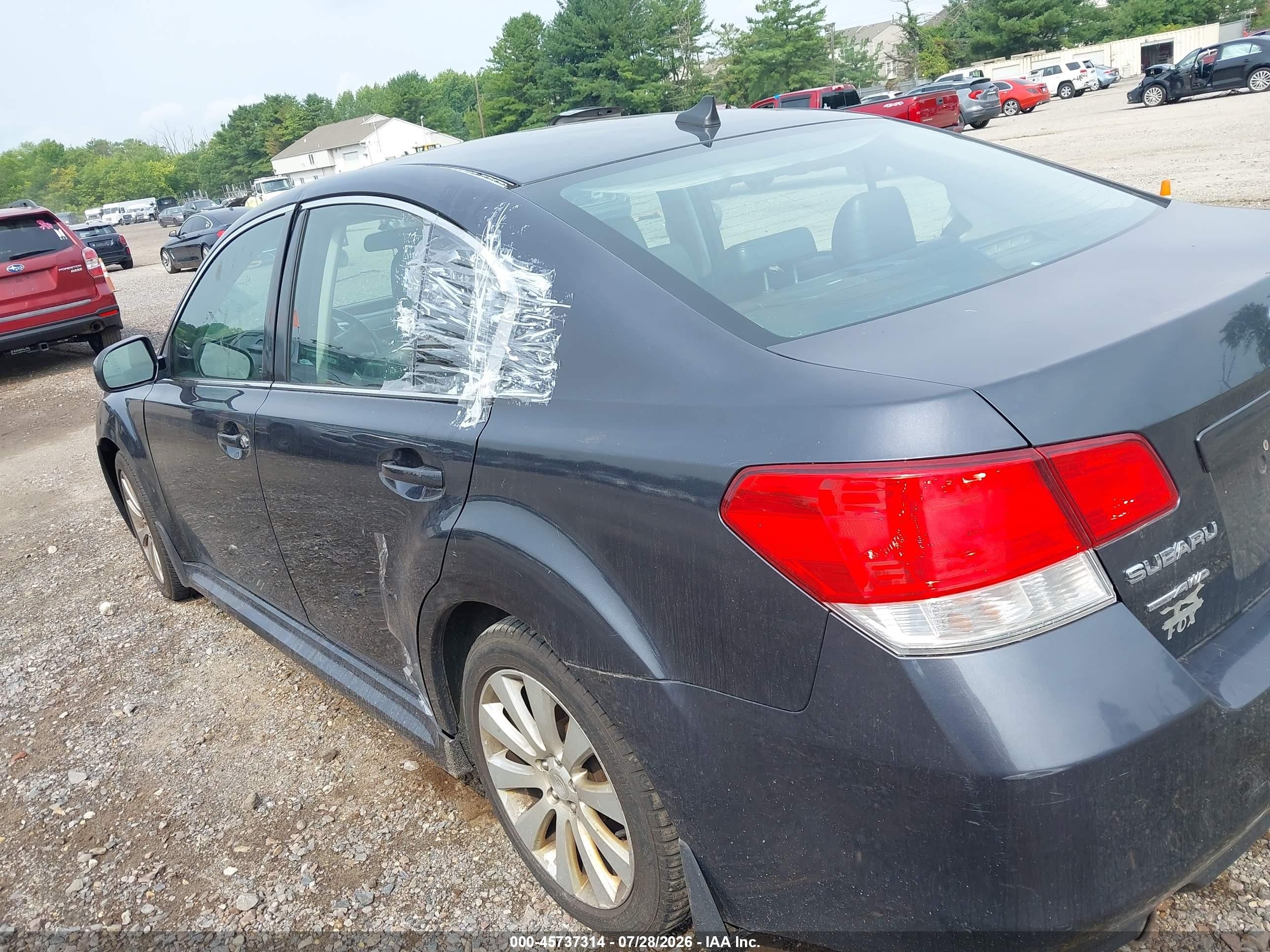 2011 Subaru Legacy 2.5i Limited Серый vin: 4S3BMCK6XB3210574