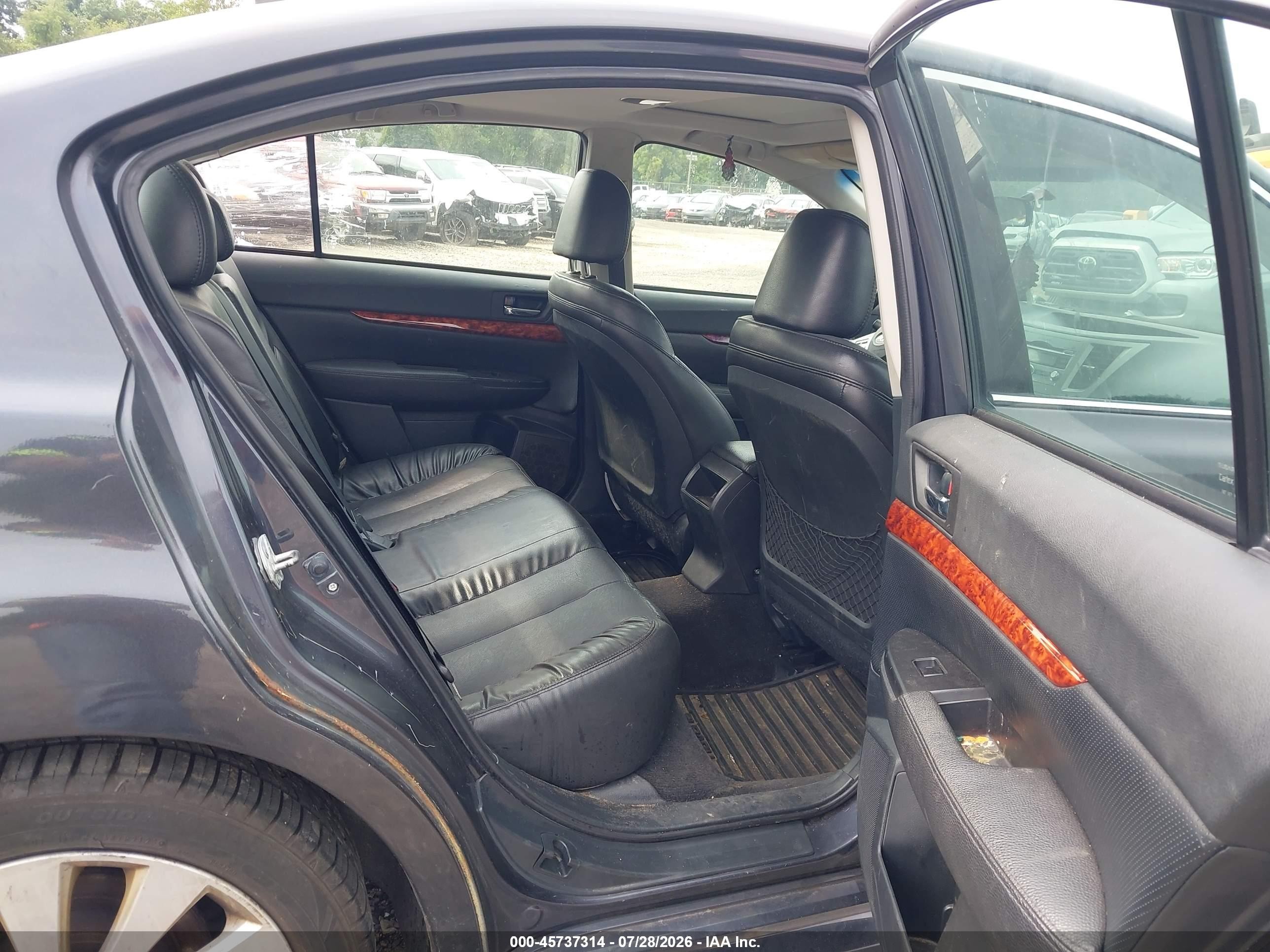 2011 Subaru Legacy 2.5i Limited Серый vin: 4S3BMCK6XB3210574