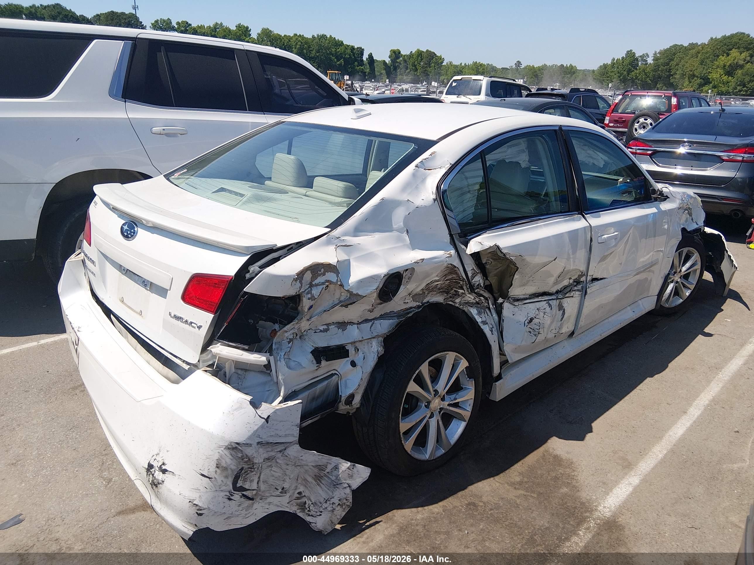 2014 Subaru Legacy 2.5i Limited Белый vin: 4S3BMCL65E3012391
