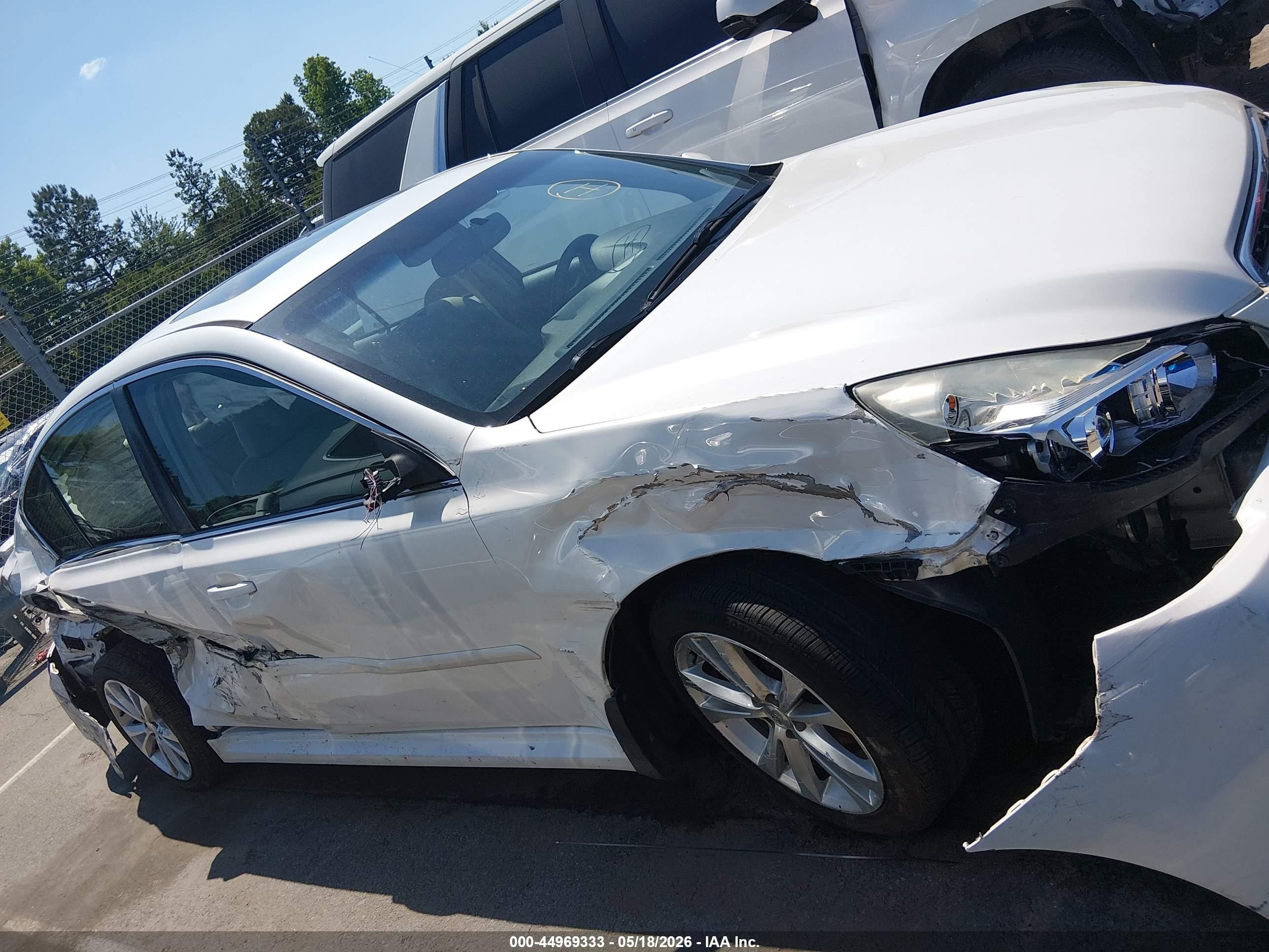 2014 Subaru Legacy 2.5i Limited Белый vin: 4S3BMCL65E3012391