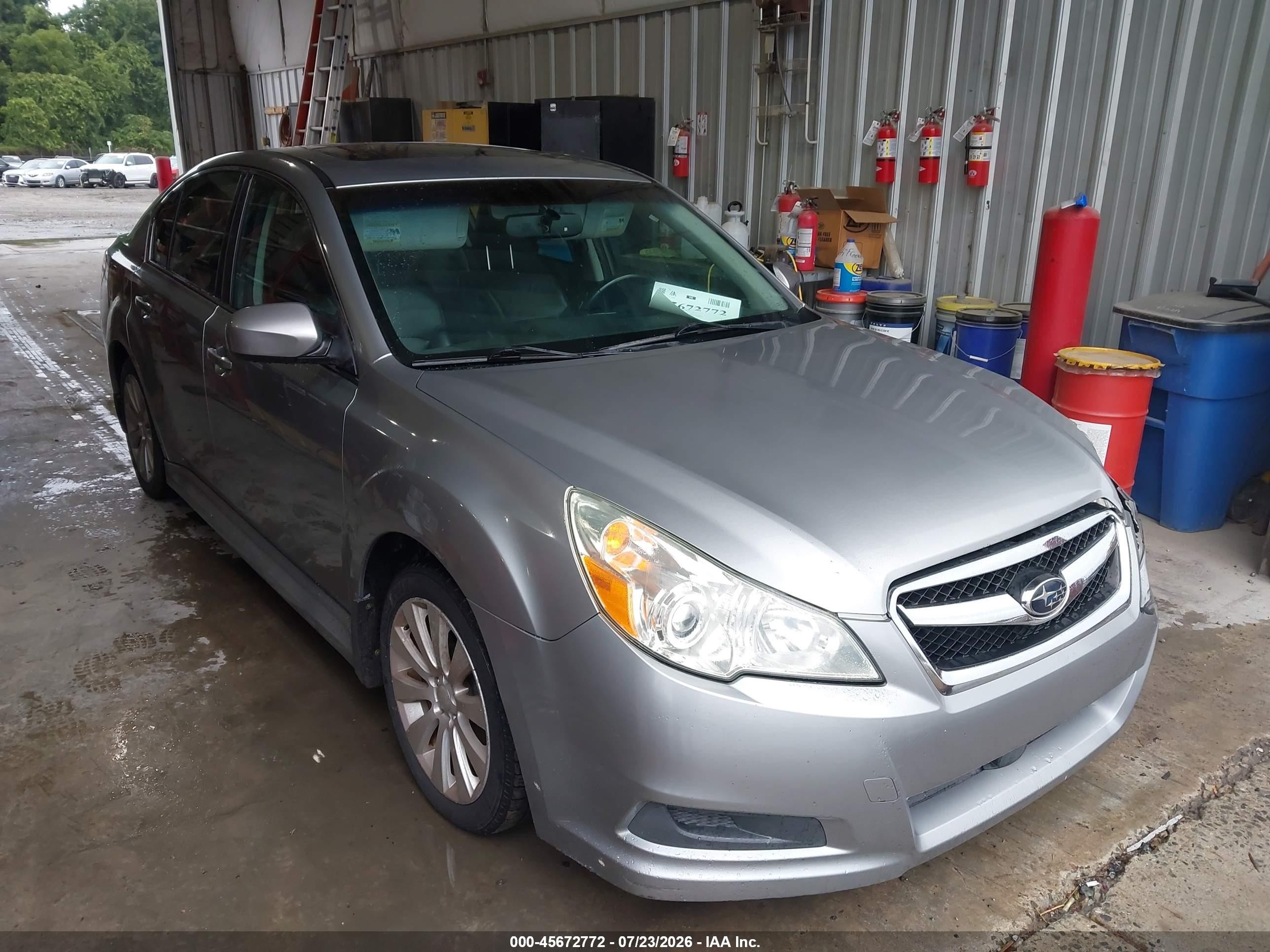 2011 Subaru Legacy 2.5i Limited Серебряный vin: 4S3BMCL69B3230314