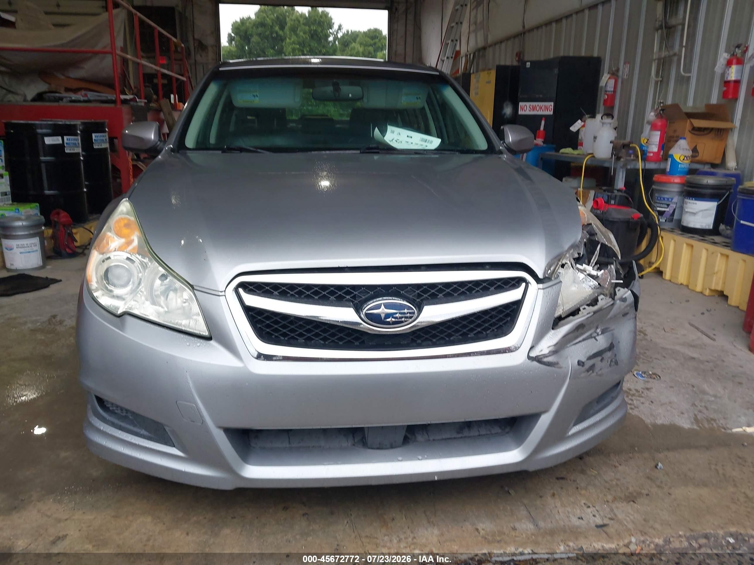 2011 Subaru Legacy 2.5i Limited Серебряный vin: 4S3BMCL69B3230314
