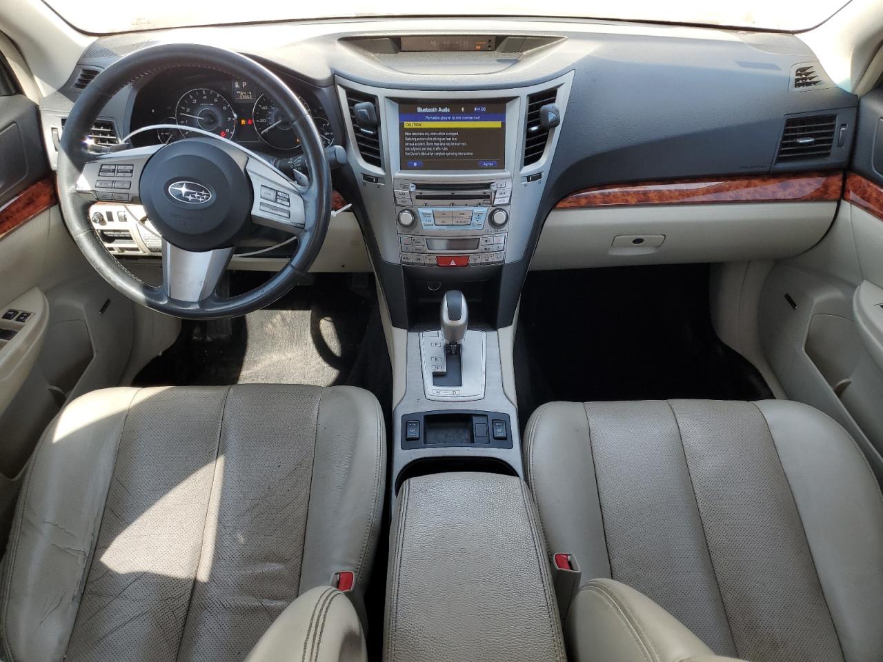 2010 Subaru Legacy 2.5i Limited White vin: 4S3BMCL6XA3219613