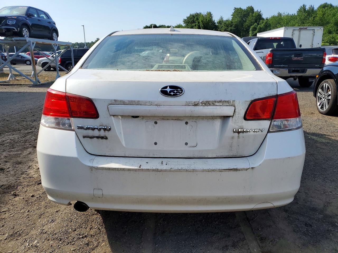 2013 Subaru Legacy 2.5i Limited White vin: 4S3BMCP66D3015521