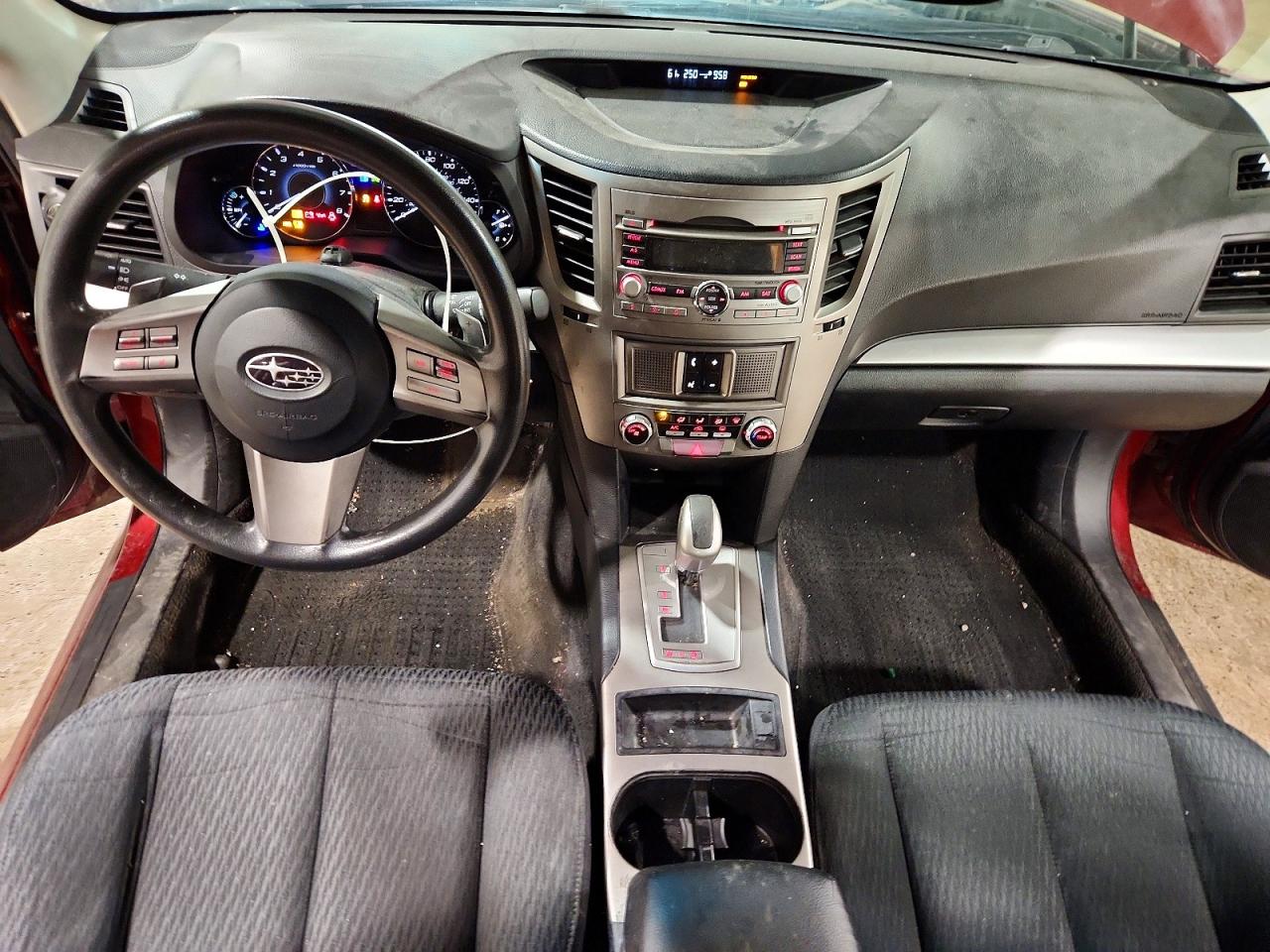 2011 Subaru Legacy 3.6r Red vin: 4S3BMDA67B2243044