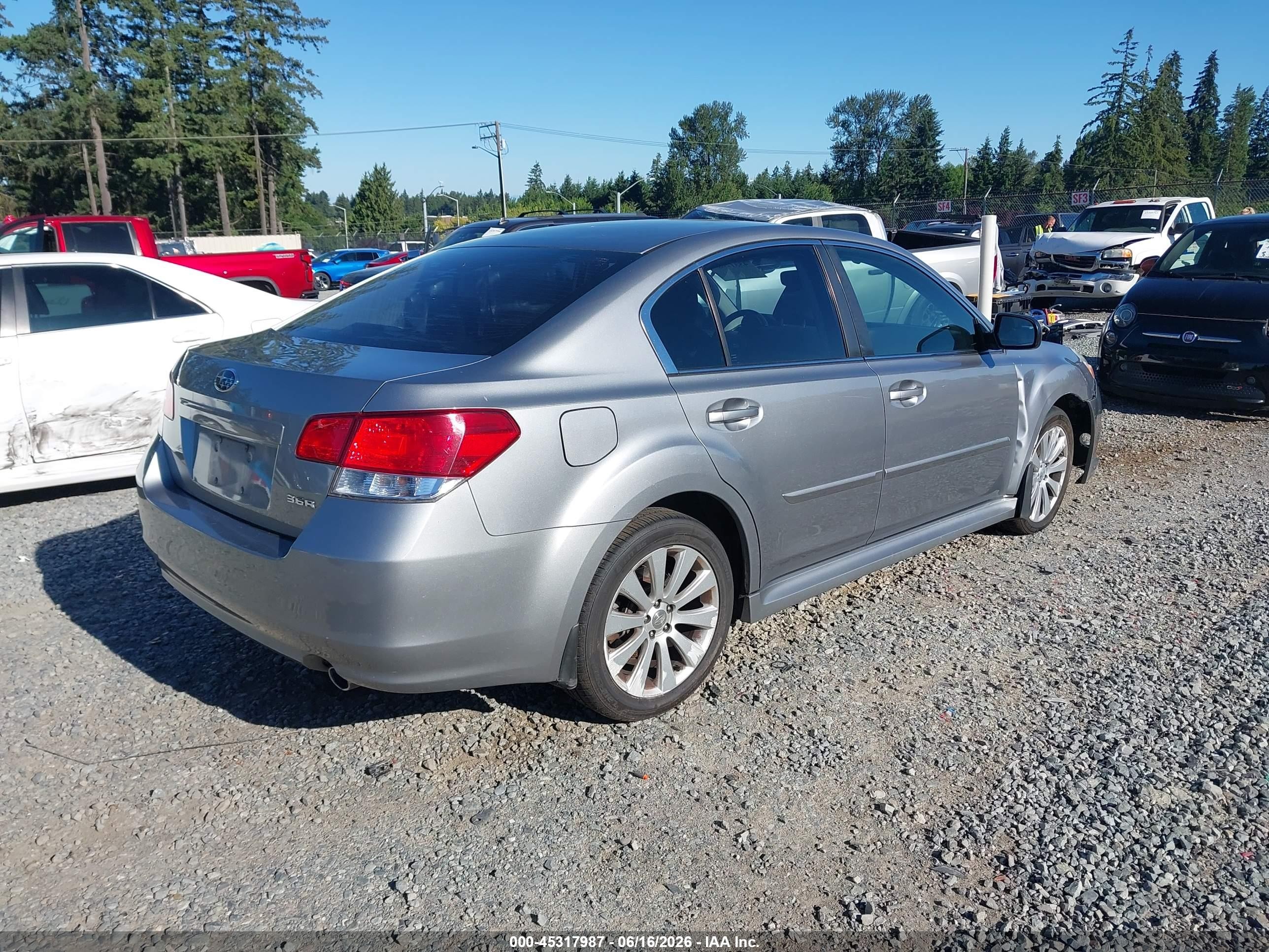 2011 Subaru Legacy 3.6r Premium Серый vin: 4S3BMDC6XB2256528