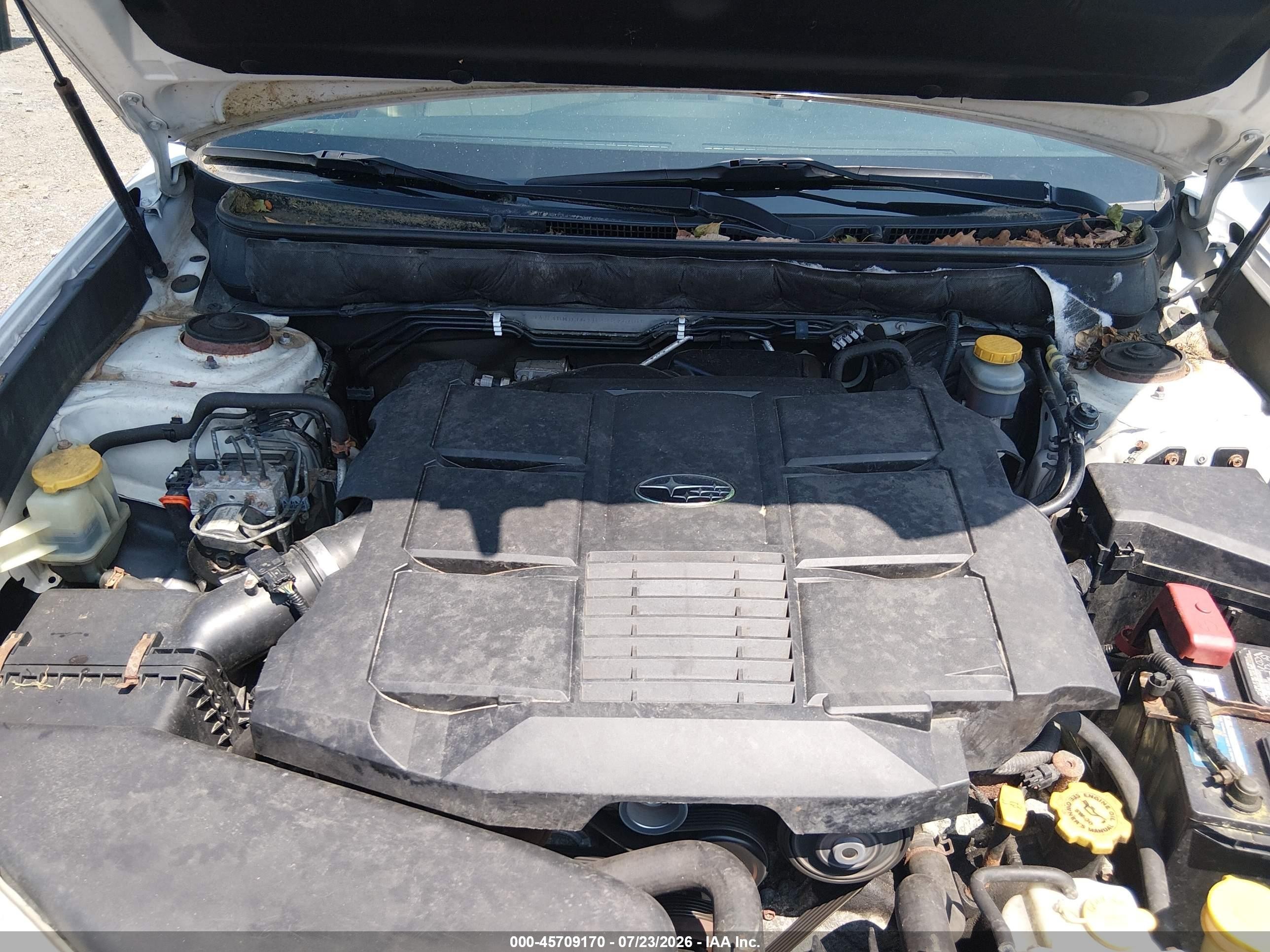 2011 Subaru Legacy 3.6r Limited Белый vin: 4S3BMDJ64B2224600