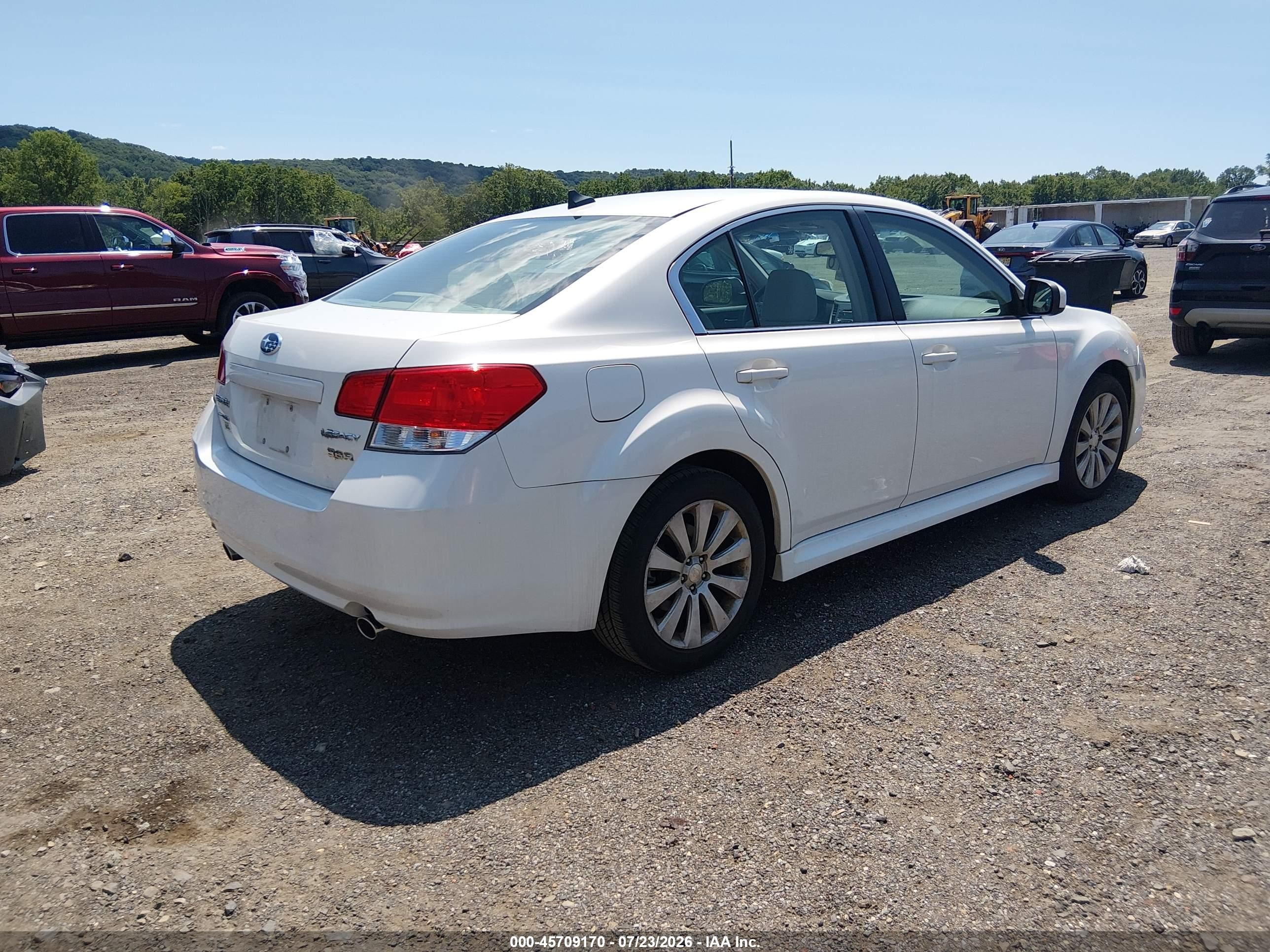 2011 Subaru Legacy 3.6r Limited Белый vin: 4S3BMDJ64B2224600