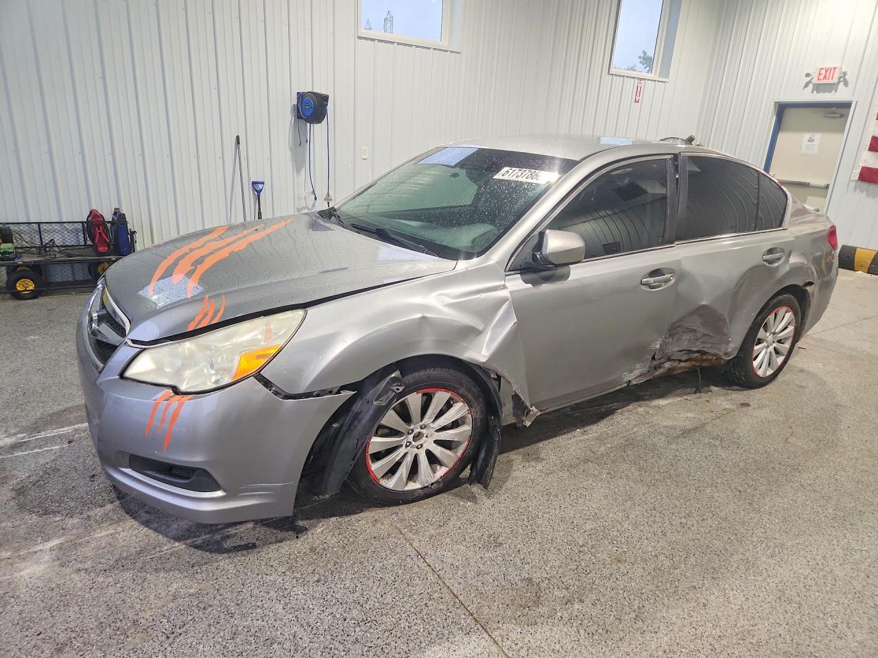 2011 Subaru Legacy 3.6r Limited Серебряный vin: 4S3BMDJ6XB2214959